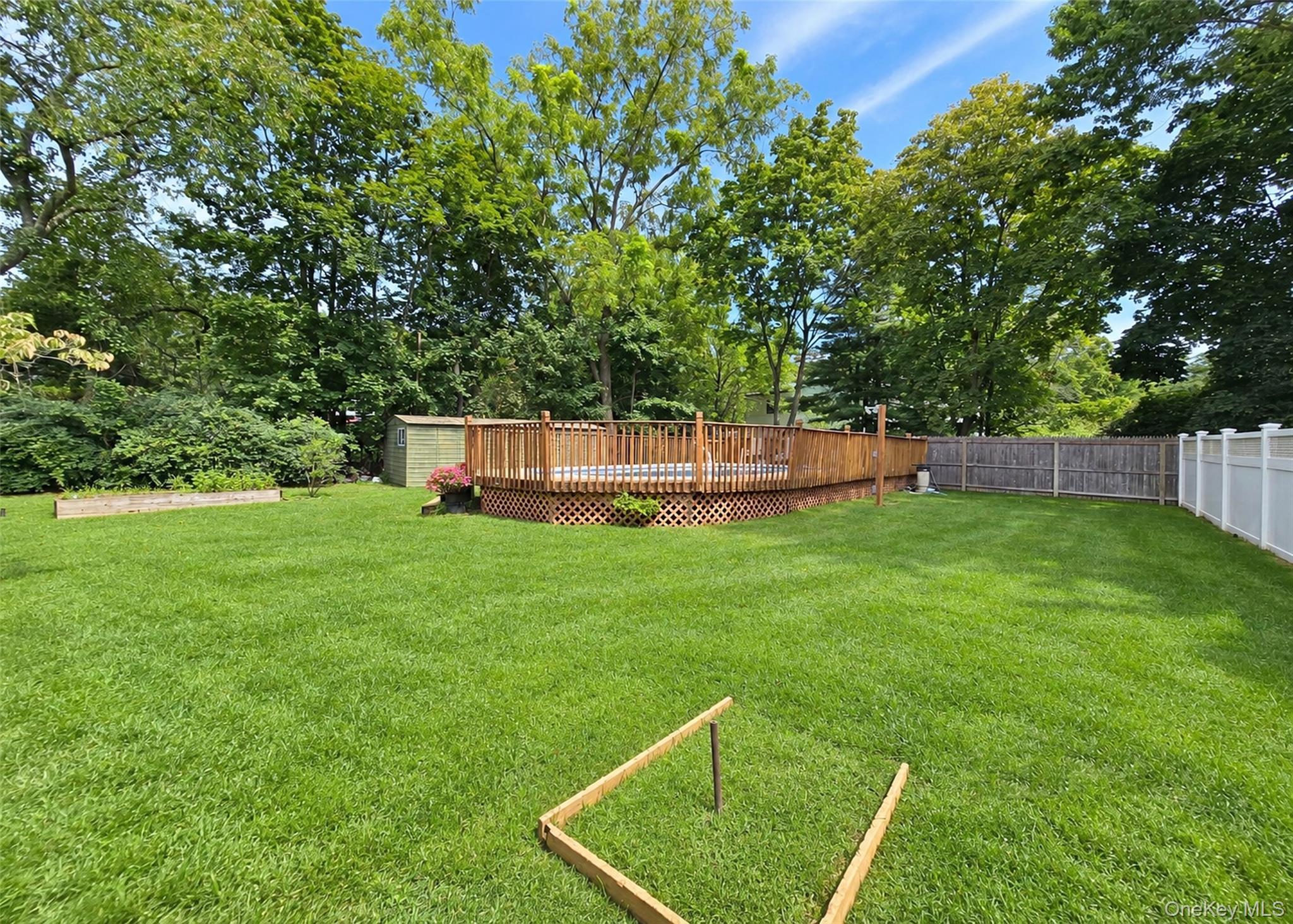 Single Family Lisa Lane  Suffolk County, NY 11776, MLS-1047527-31
