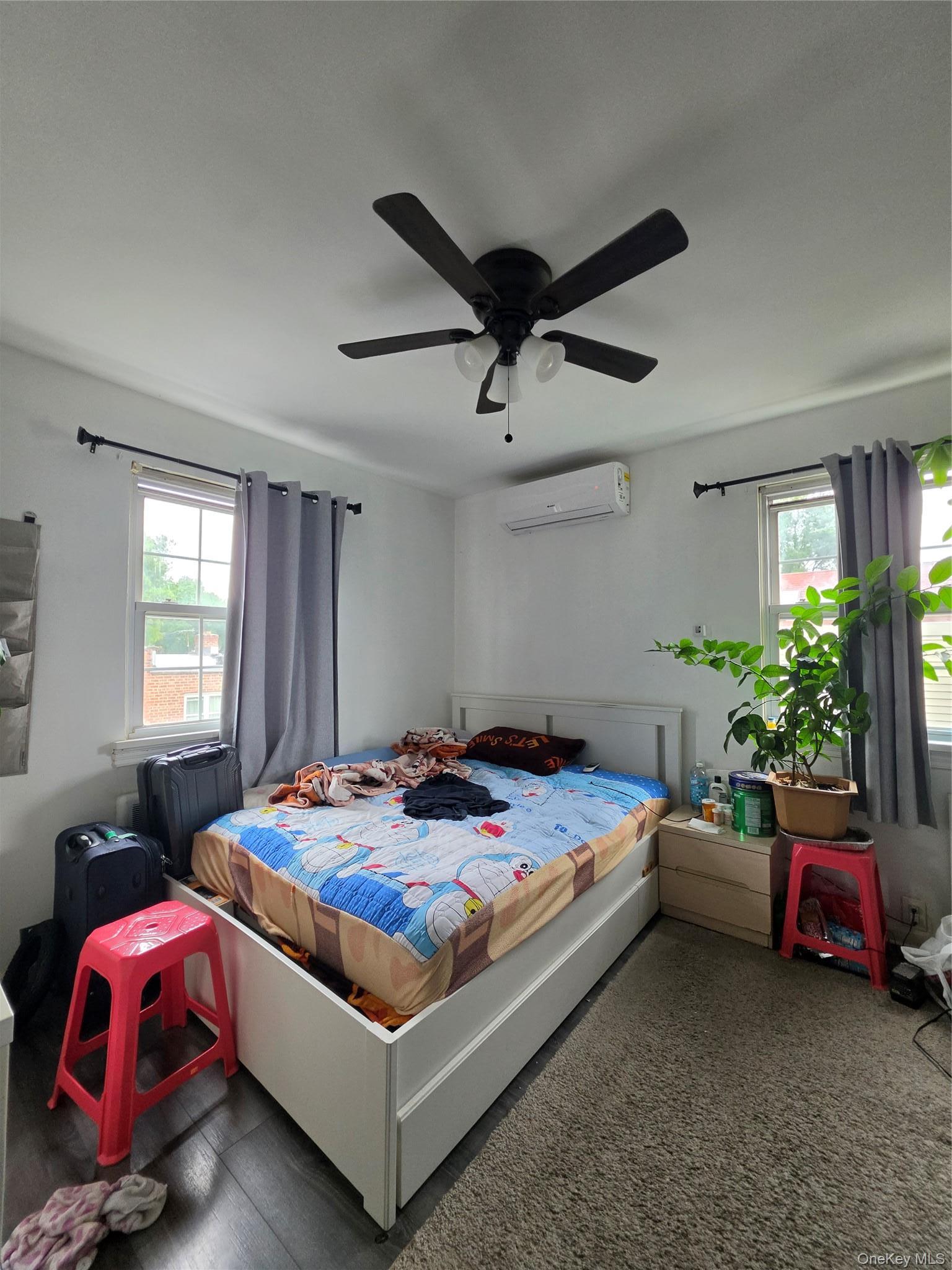 Single Family Pearsall Avenue  Bronx, NY 10469, MLS-1047544-13