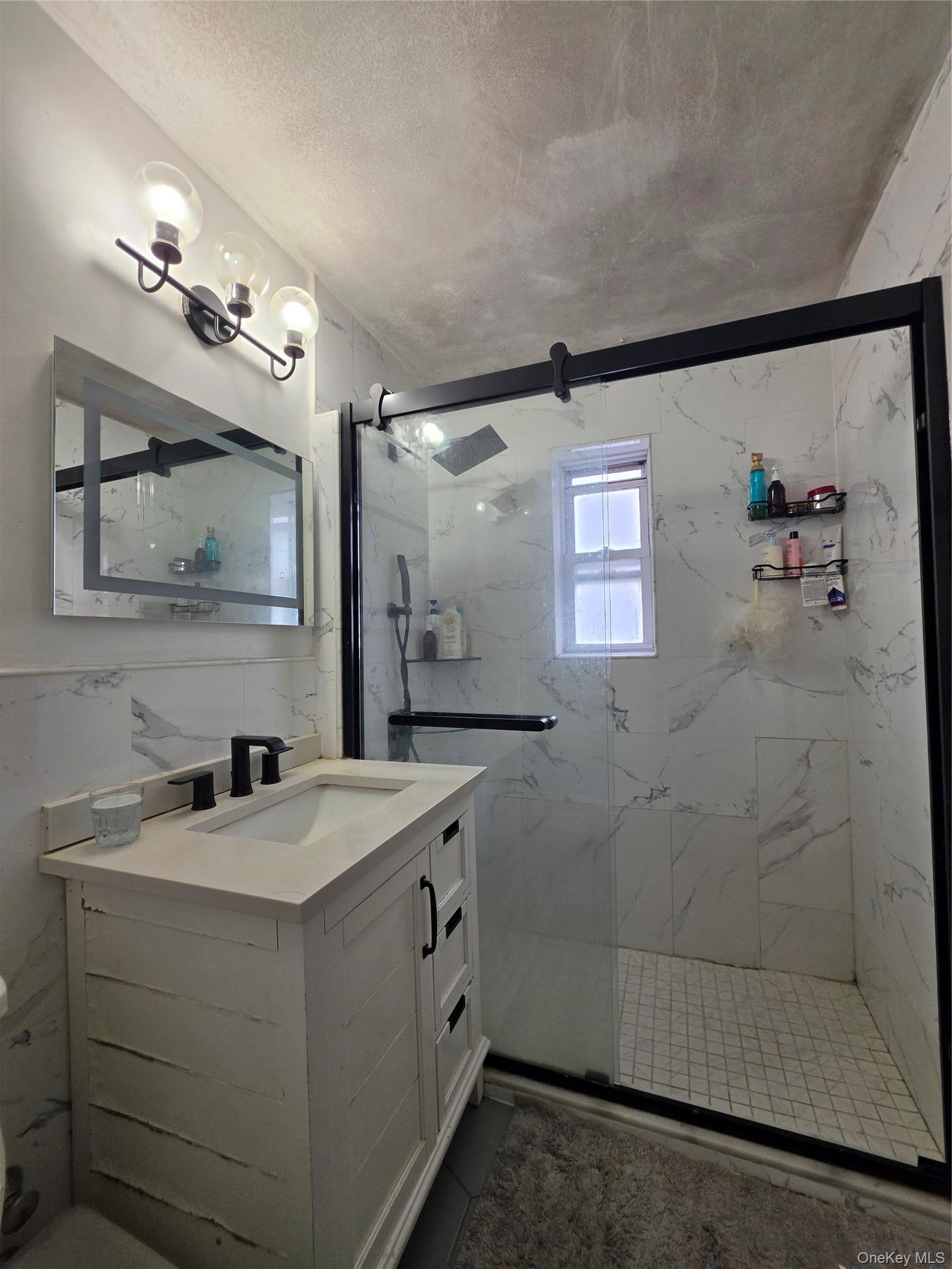 Single Family Pearsall Avenue  Bronx, NY 10469, MLS-1047544-15