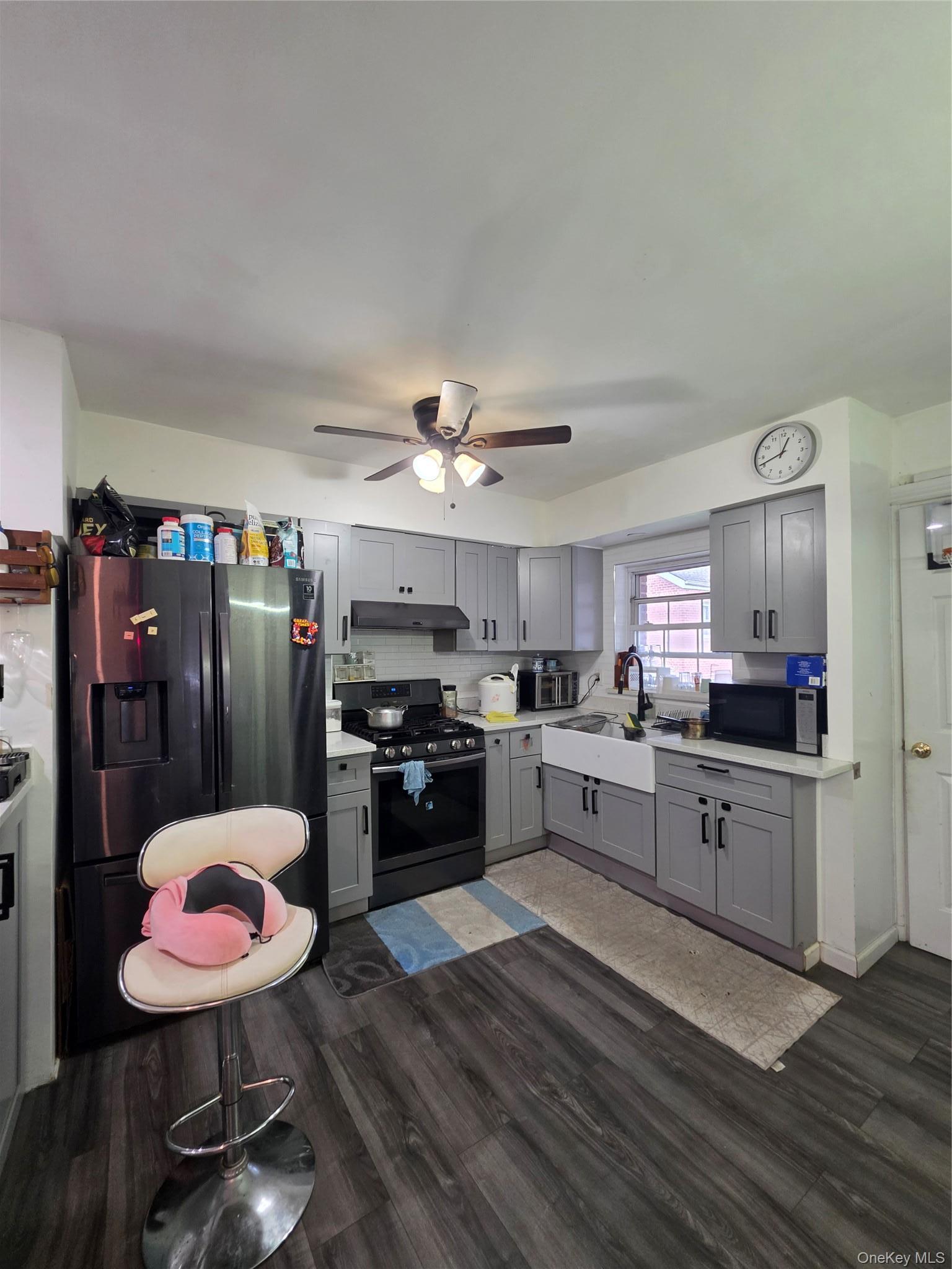 Single Family Pearsall Avenue  Bronx, NY 10469, MLS-1047544-4