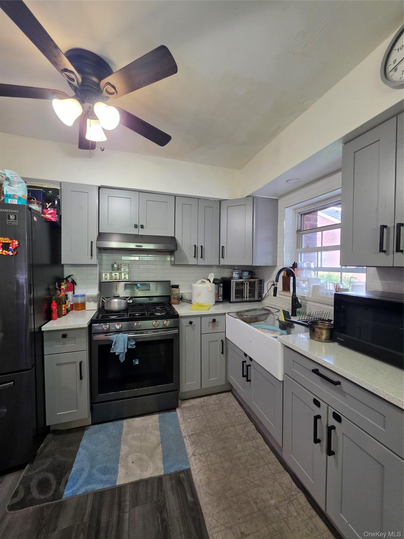 Single Family Pearsall Avenue  Bronx, NY 10469, MLS-1047544-5