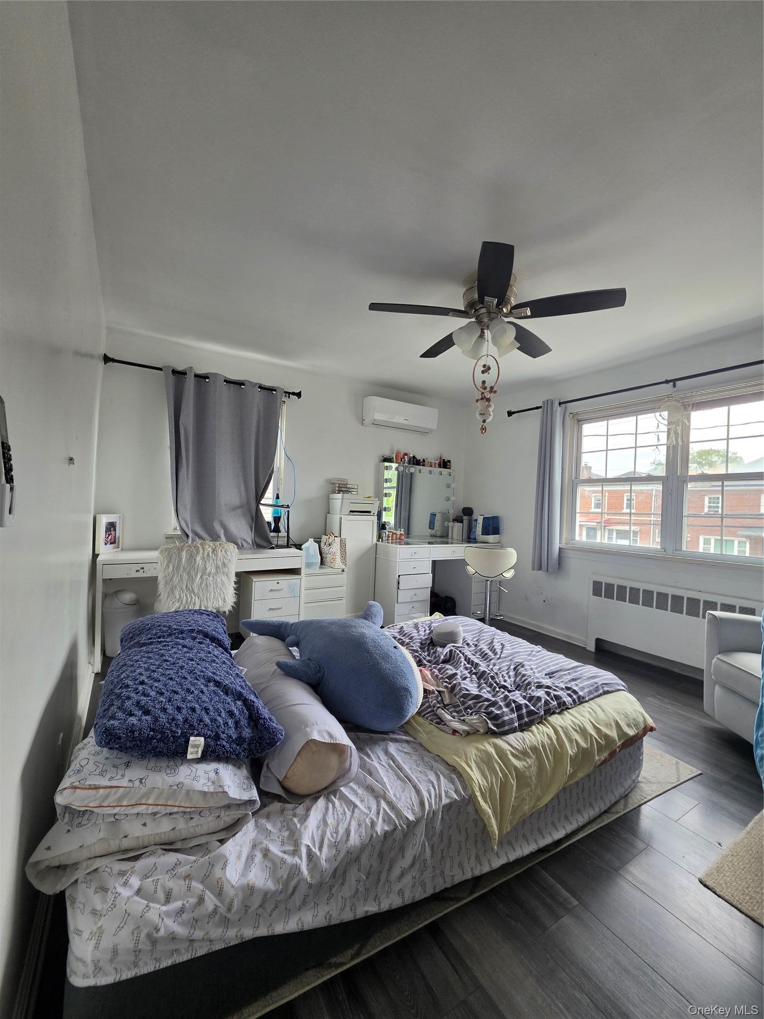 Single Family Pearsall Avenue  Bronx, NY 10469, MLS-1047544-6