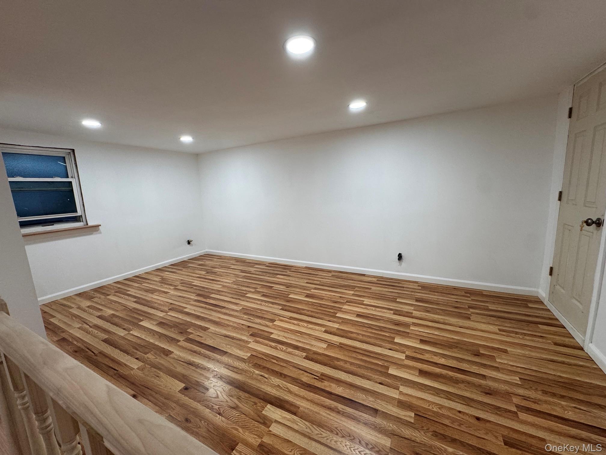 Apartment Rhinelander Avenue Bronx, NY 10461, MLS-1047546-2