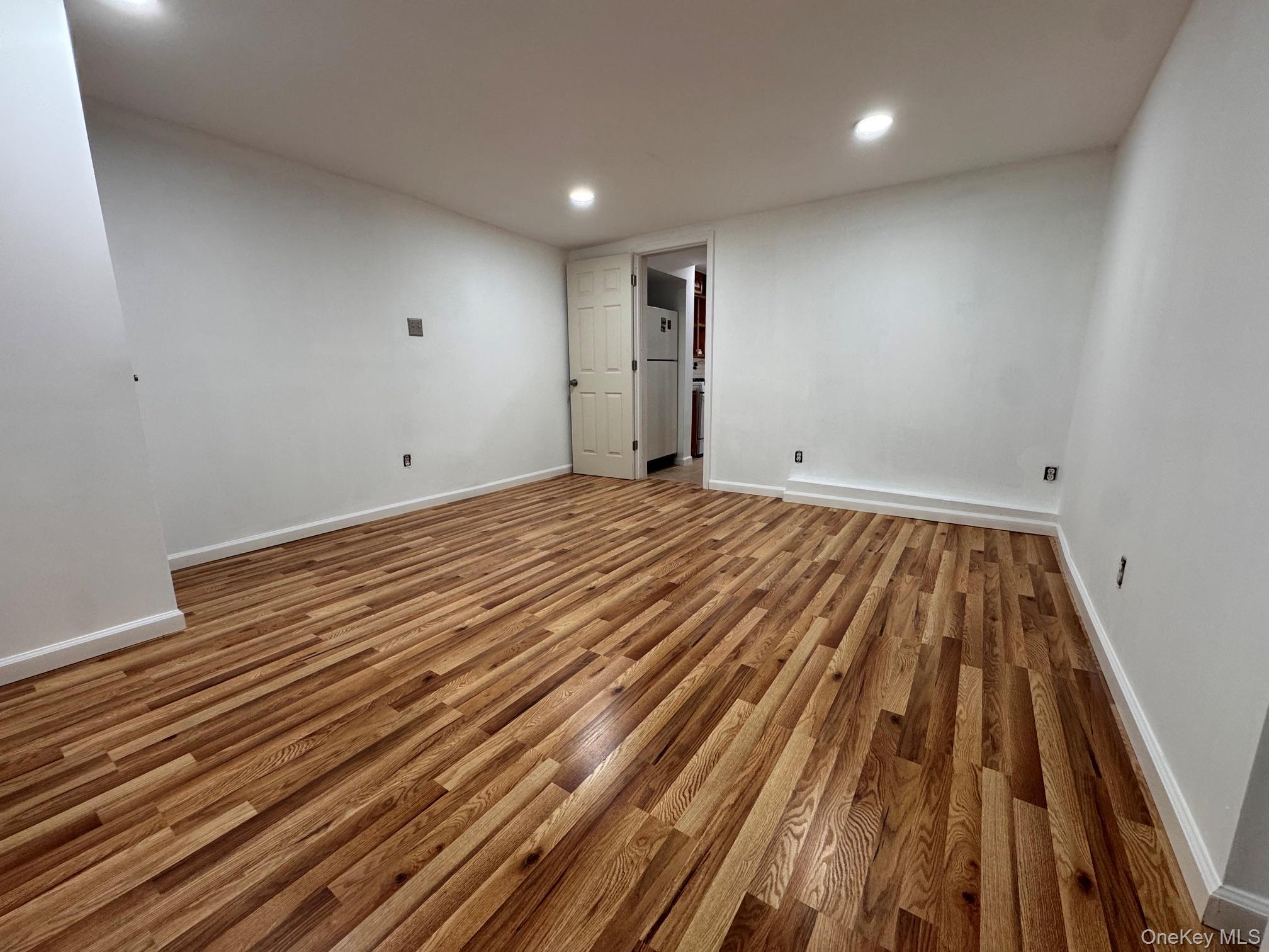 Apartment Rhinelander Avenue Bronx, NY 10461, MLS-1047546-7