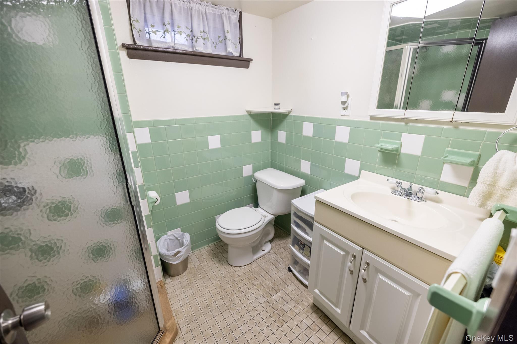 Single Family 201st Street  Queens, NY 11361, MLS-1047550-27