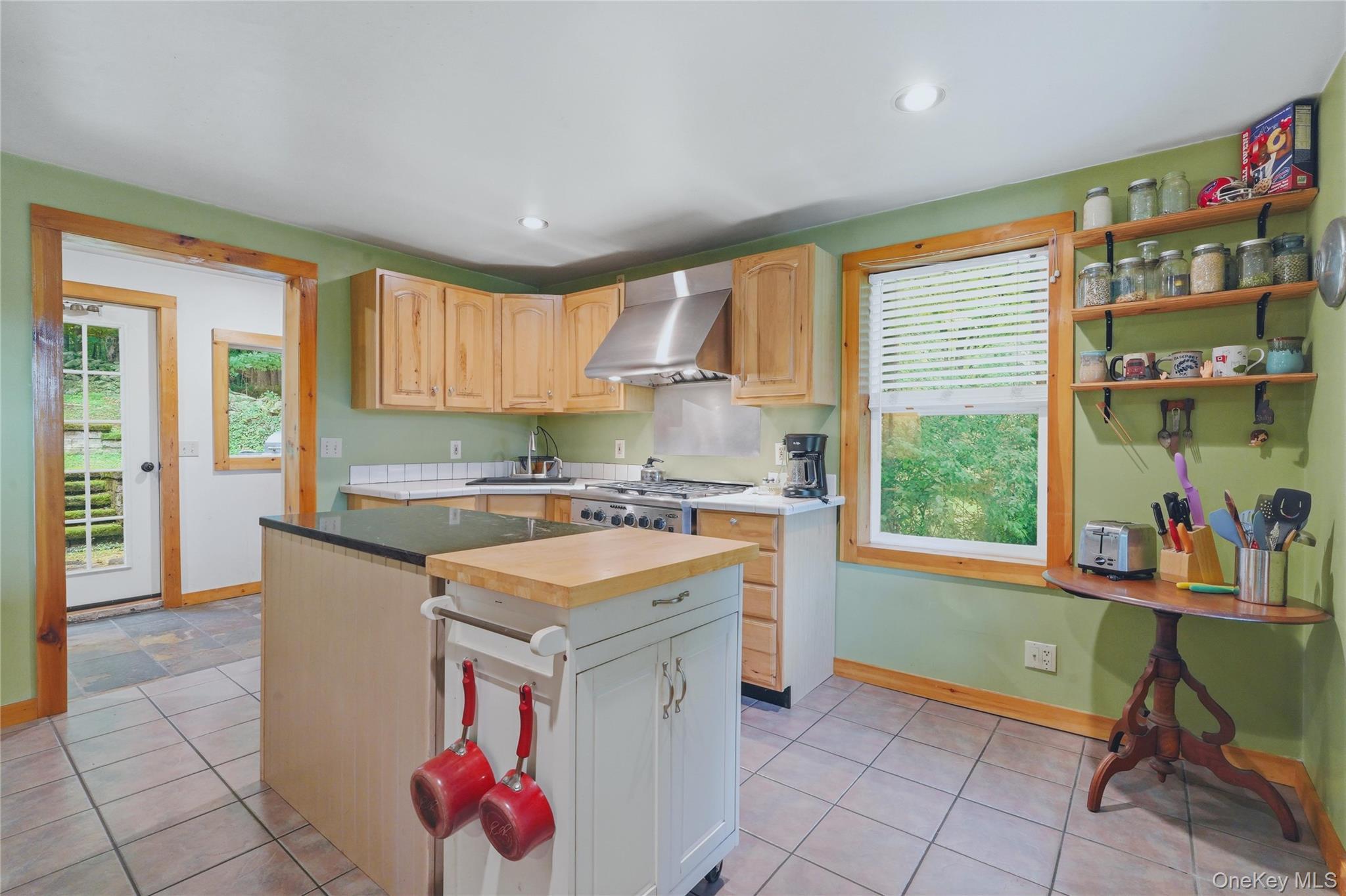 Single Family Crescent Avenue Ulster County, NY 12528, MLS-1047570-10