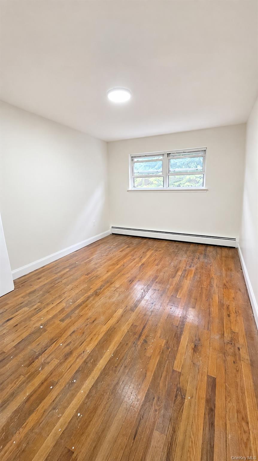 Single Family Saint Lawrence Avenue Bronx, NY 10472, MLS-1047582-13