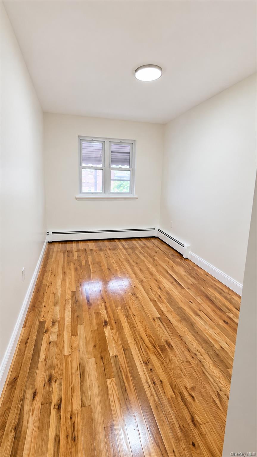 Single Family Saint Lawrence Avenue Bronx, NY 10472, MLS-1047582-7