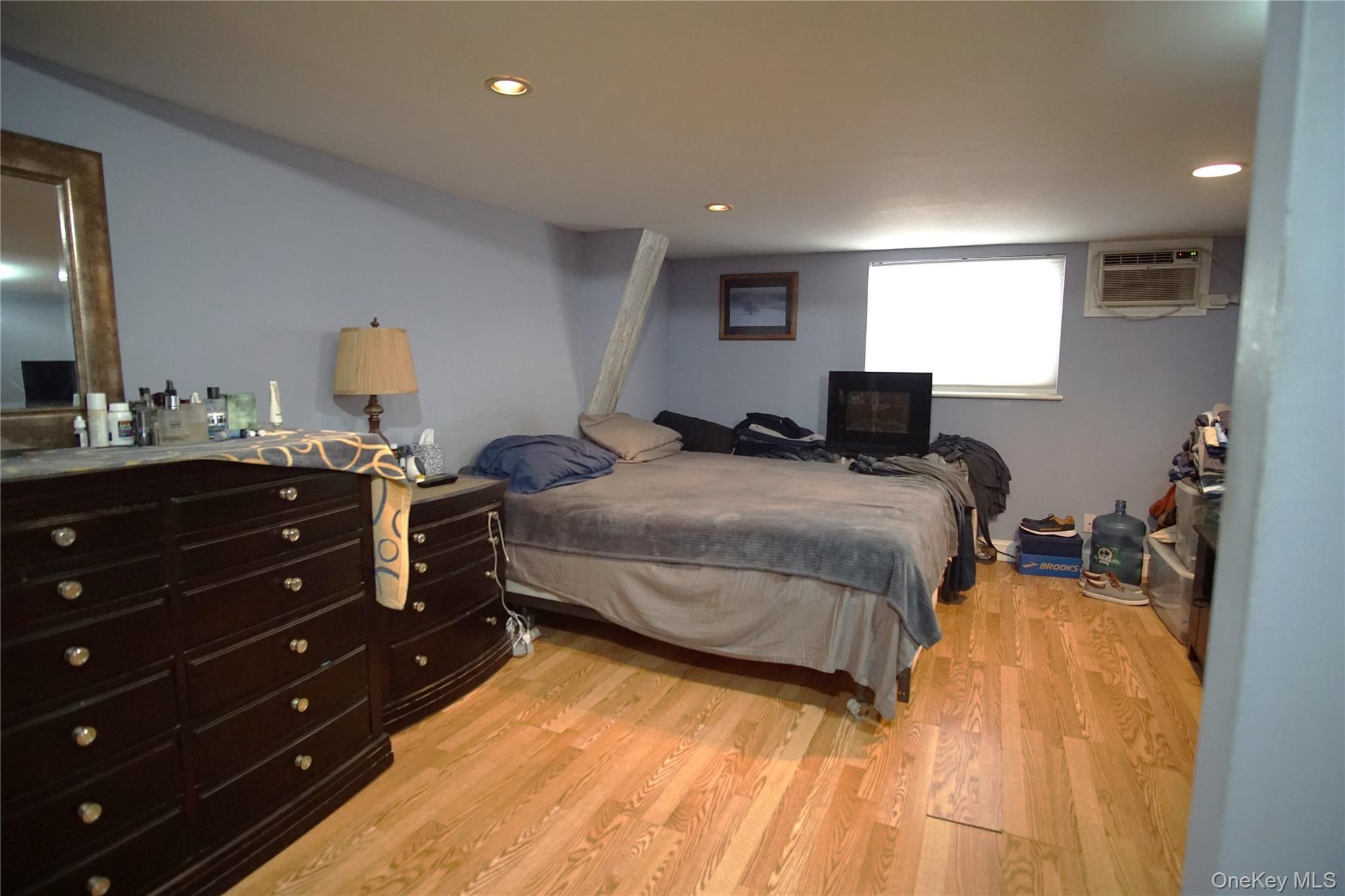 Single Family Esplanade Avenue  Bronx, NY 10469, MLS-1047587-11