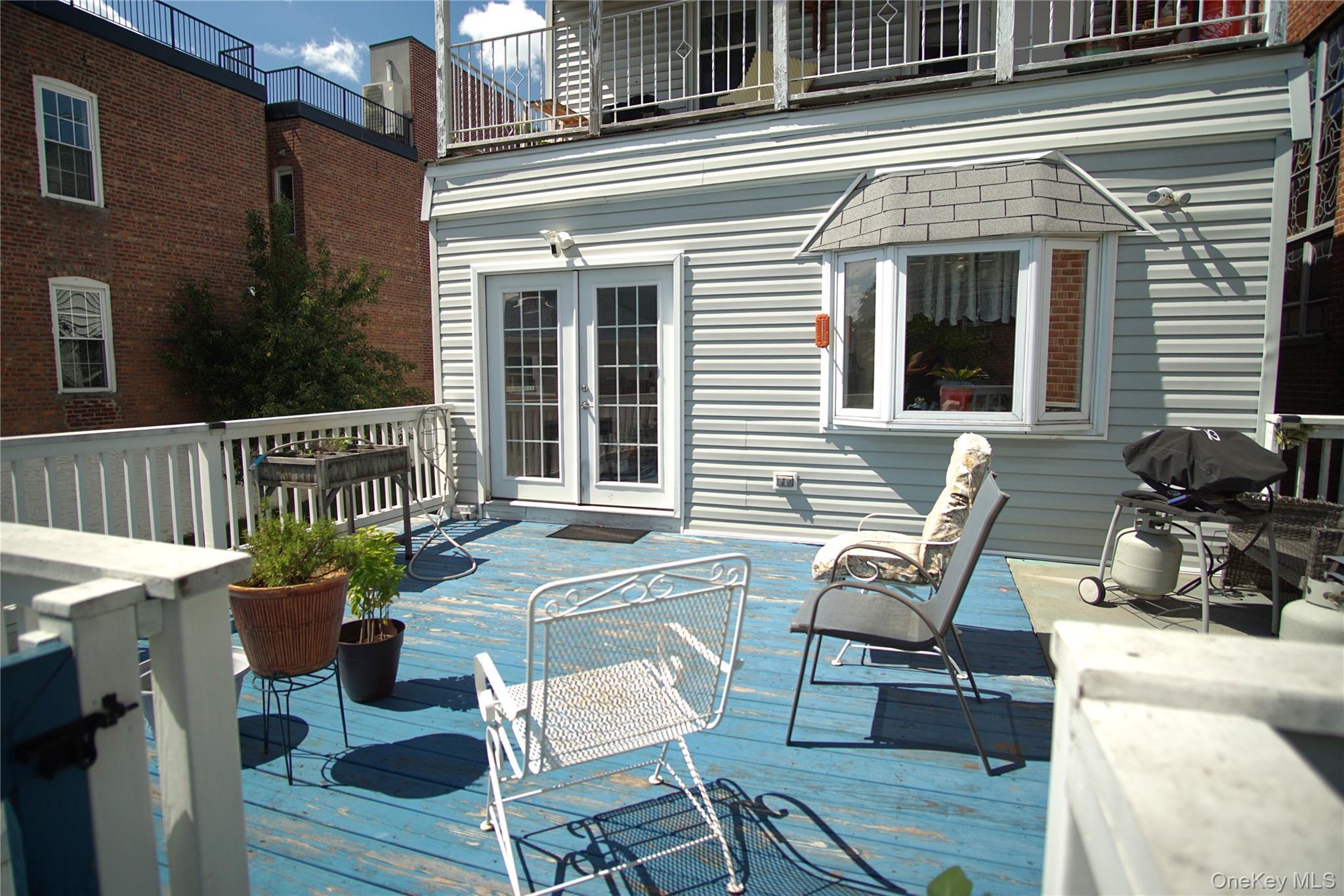 Single Family Esplanade Avenue  Bronx, NY 10469, MLS-1047587-16