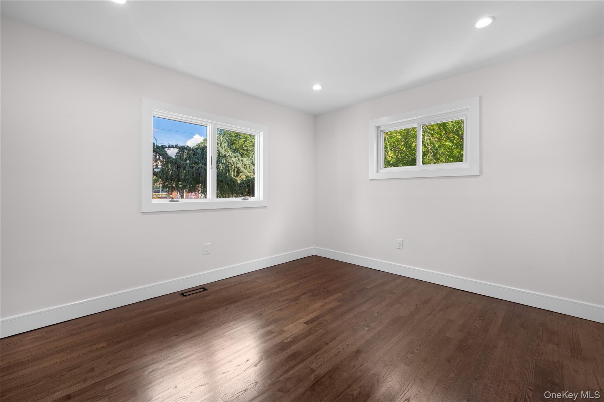 Single Family Lambert Avenue  Nassau County, NY 11735, MLS-1047588-22