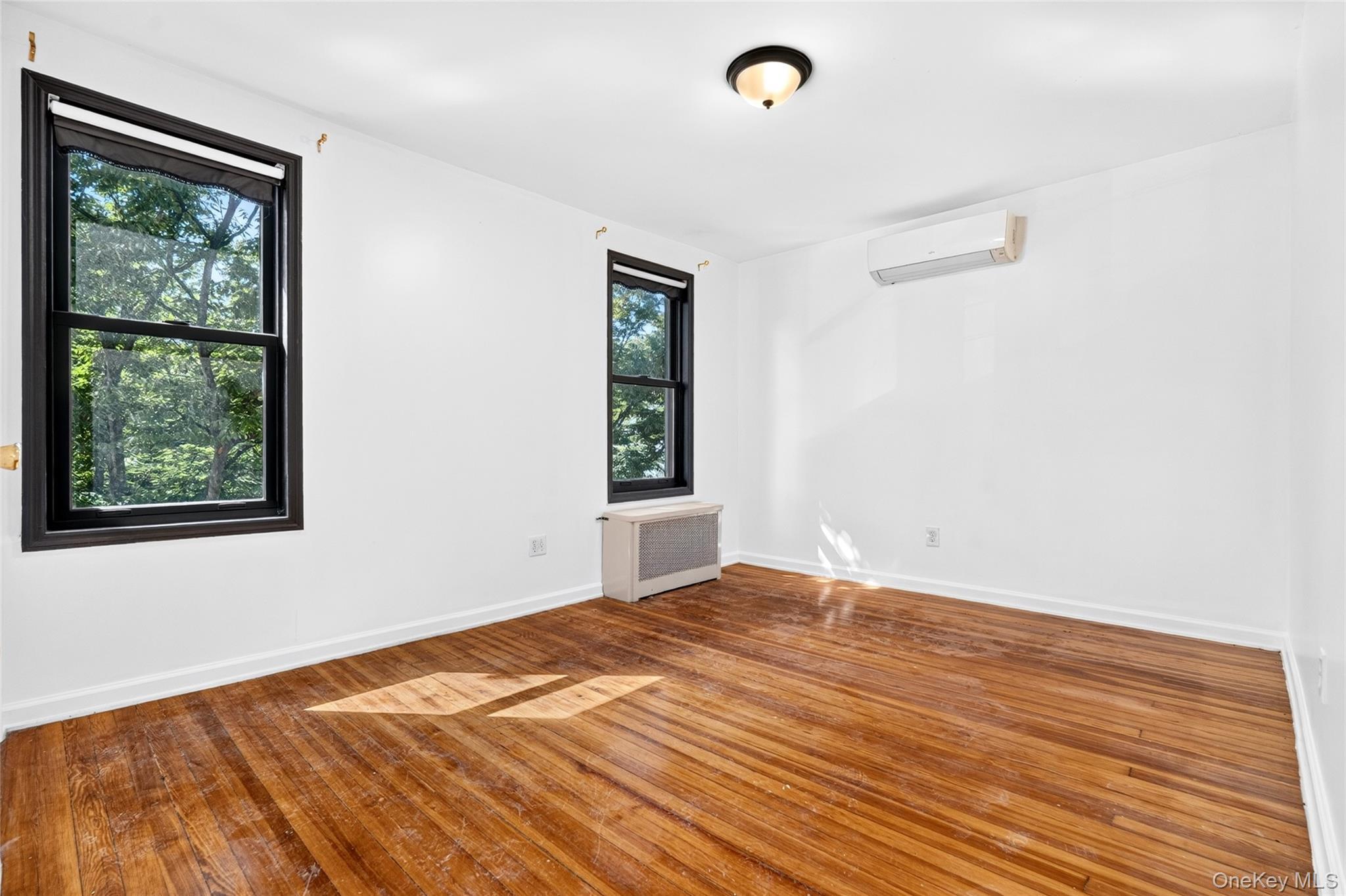 Single Family Randall Avenue Bronx, NY 10473, MLS-1047589-38