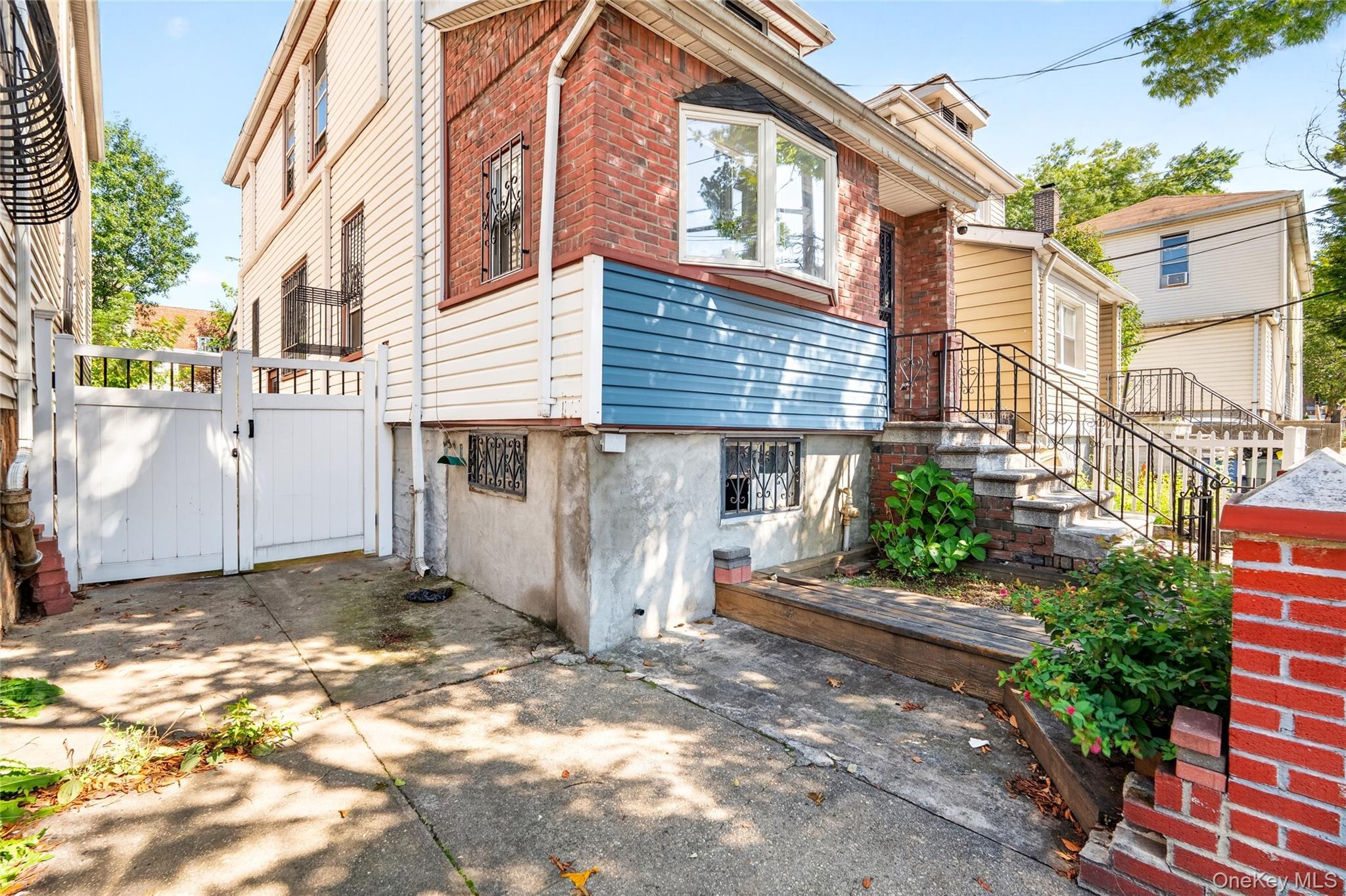 Single Family Randall Avenue Bronx, NY 10473, MLS-1047589-4