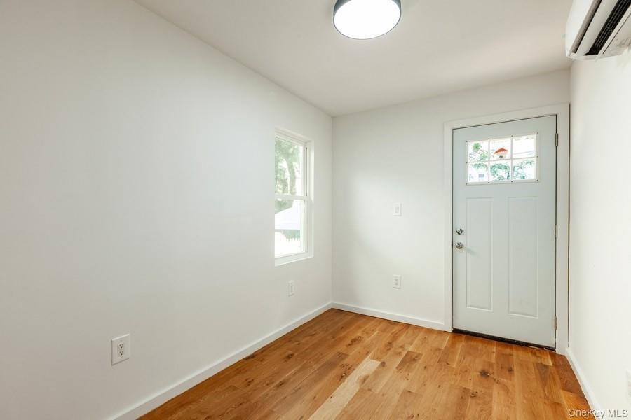 Single Family 89th Avenue  Queens, NY 11418, MLS-1047590-12