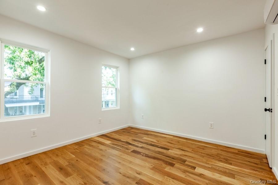 Single Family 89th Avenue  Queens, NY 11418, MLS-1047590-13