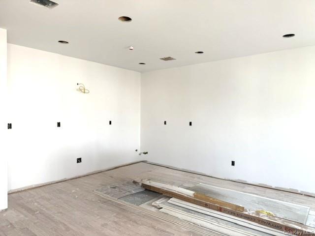 Single Family Dunton Court  Queens, NY 11414, MLS-1047593-3