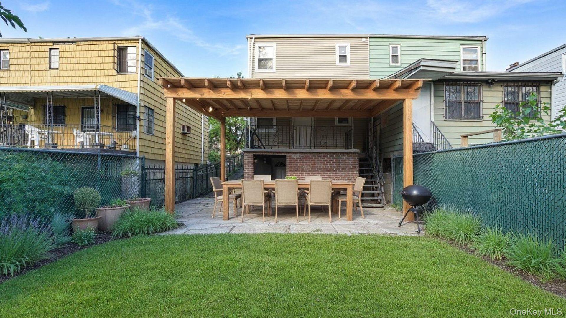 Single Family Grace Avenue Bronx, NY 10466, MLS-1047620-25