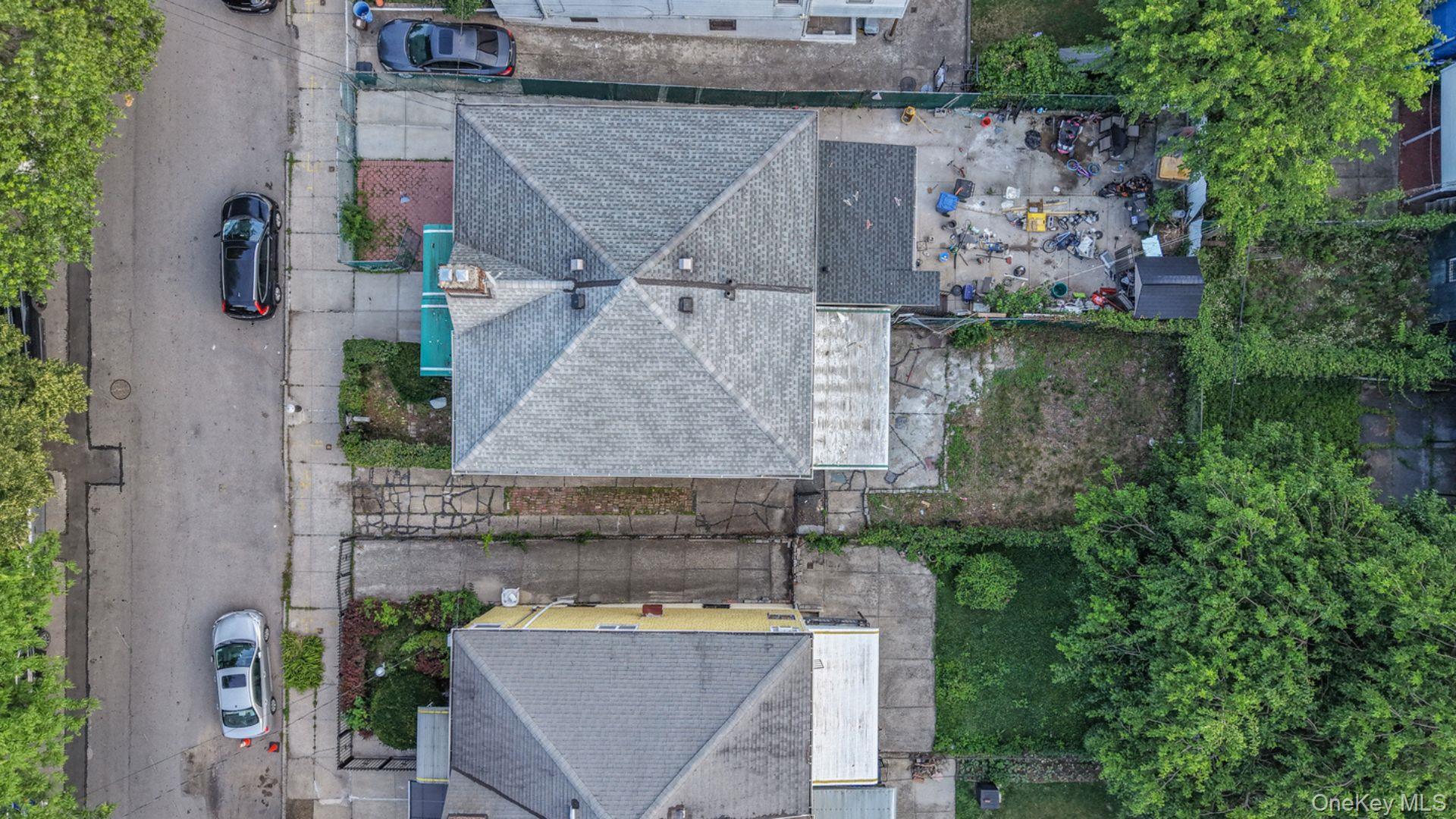 Single Family Grace Avenue Bronx, NY 10466, MLS-1047620-27