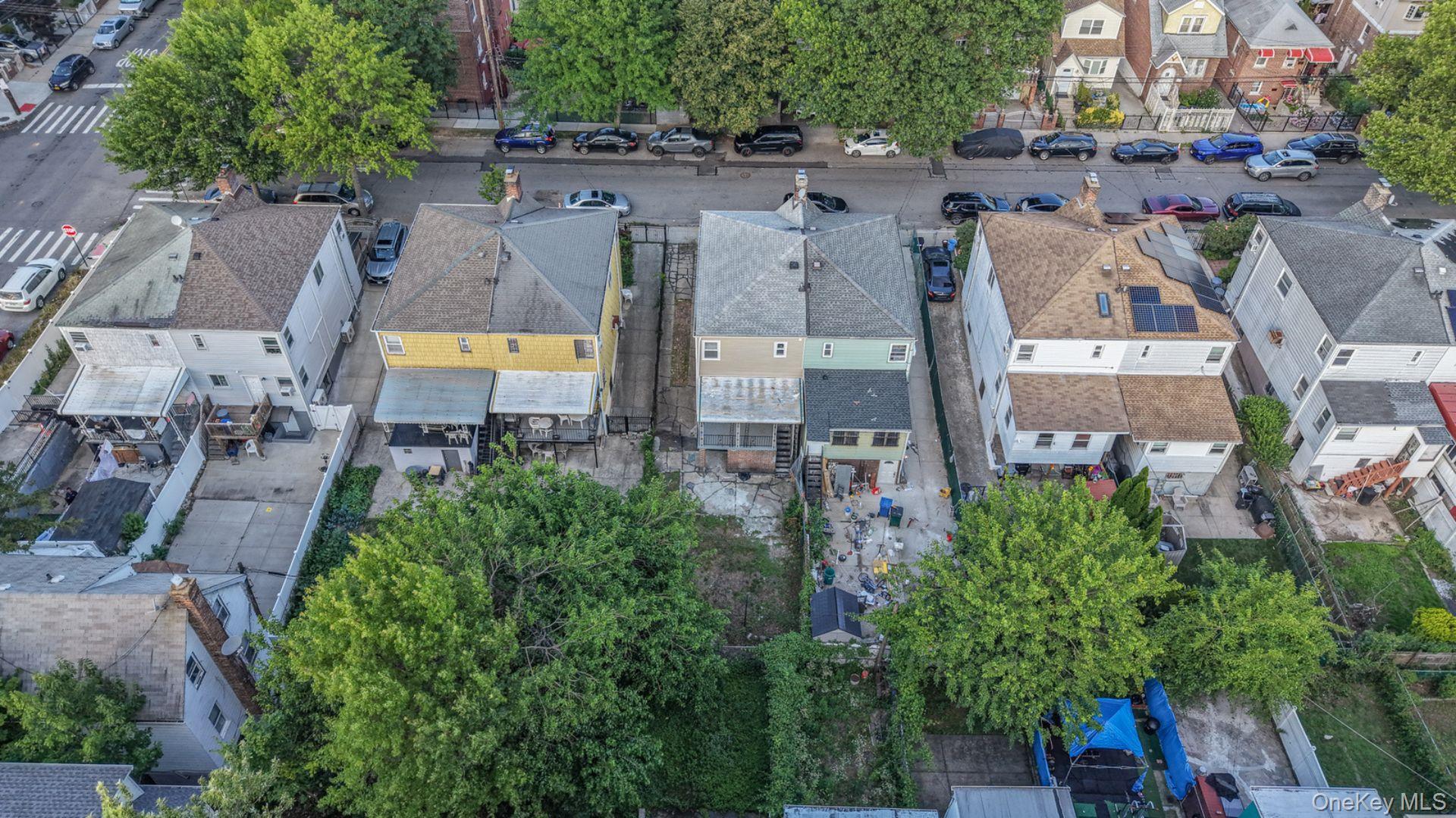 Single Family Grace Avenue Bronx, NY 10466, MLS-1047620-28