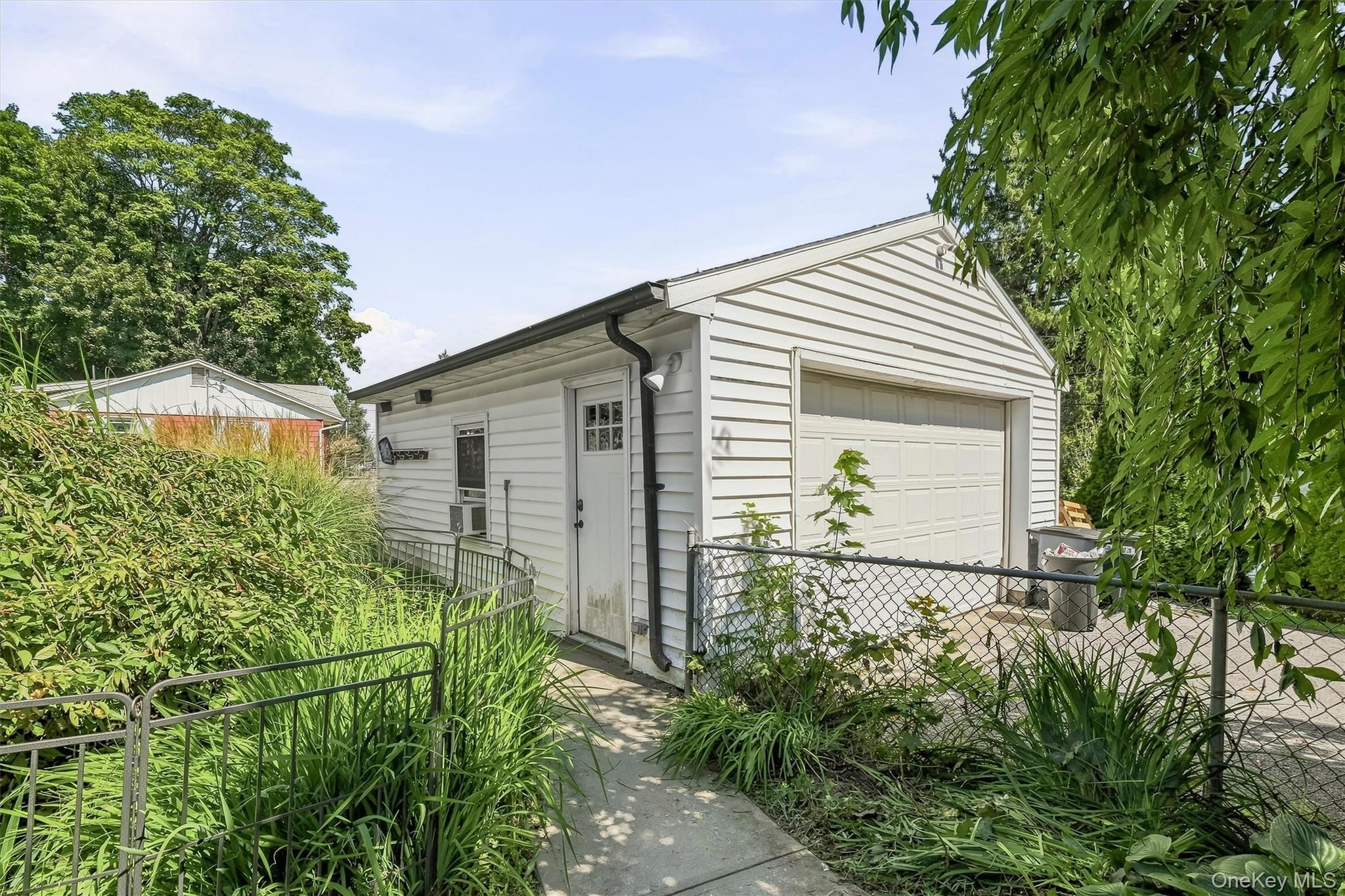 Single Family Silver Spring Road  Orange County, NY 12553, MLS-1047624-35