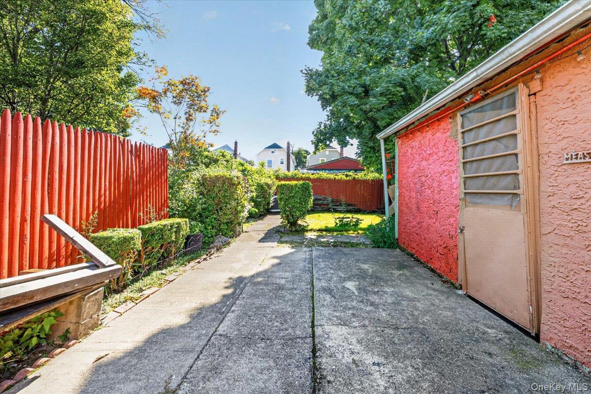 Single Family 218th Street Queens, NY 11411, MLS-1047626-22