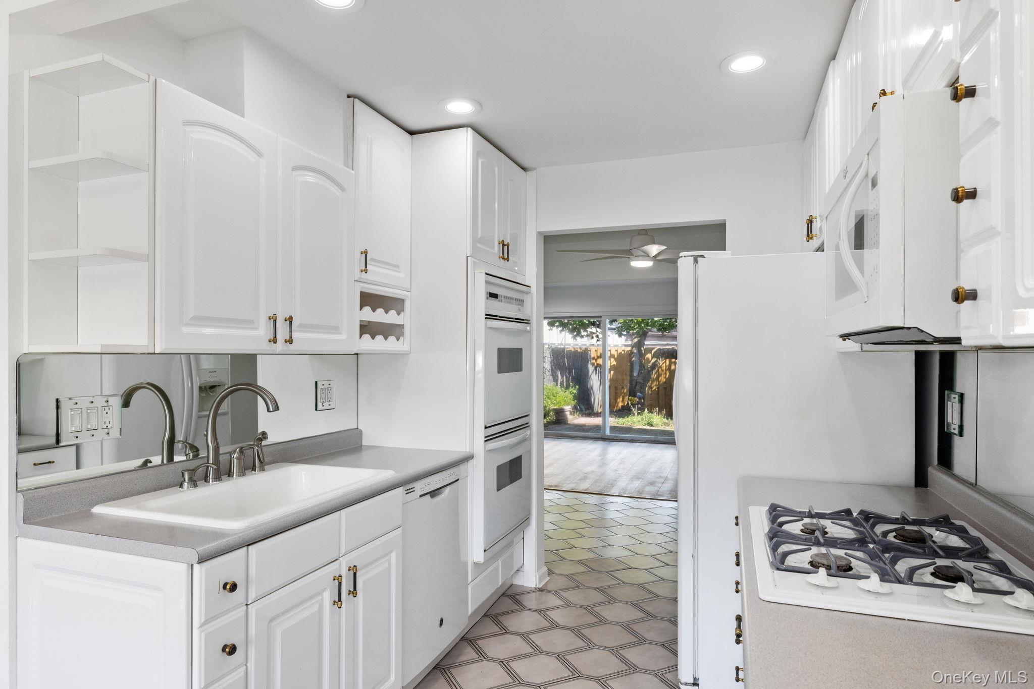 Single Family Kennedy Drive Rockland County, NY 10993, MLS-1047630-4