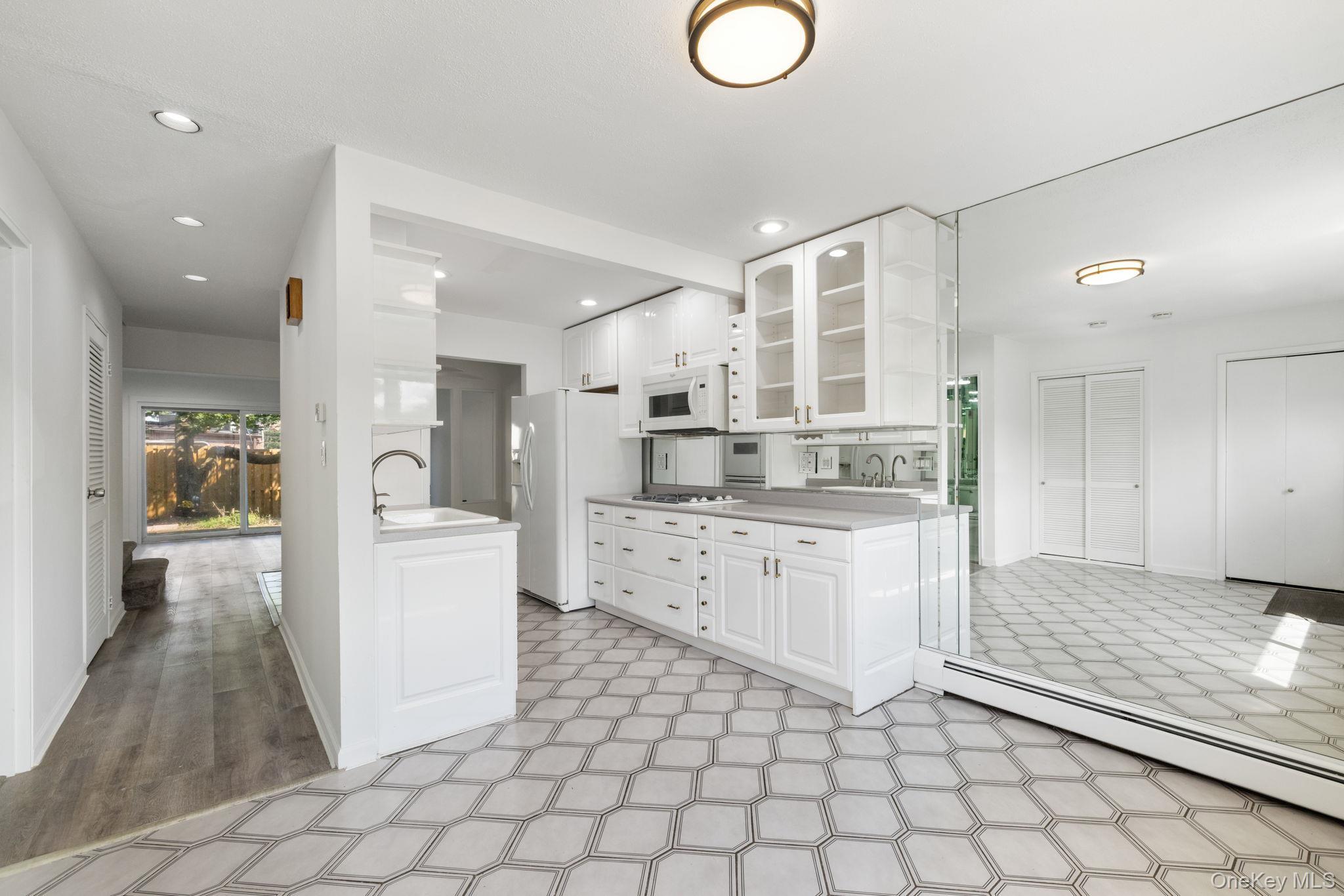 Single Family Kennedy Drive Rockland County, NY 10993, MLS-1047630-5