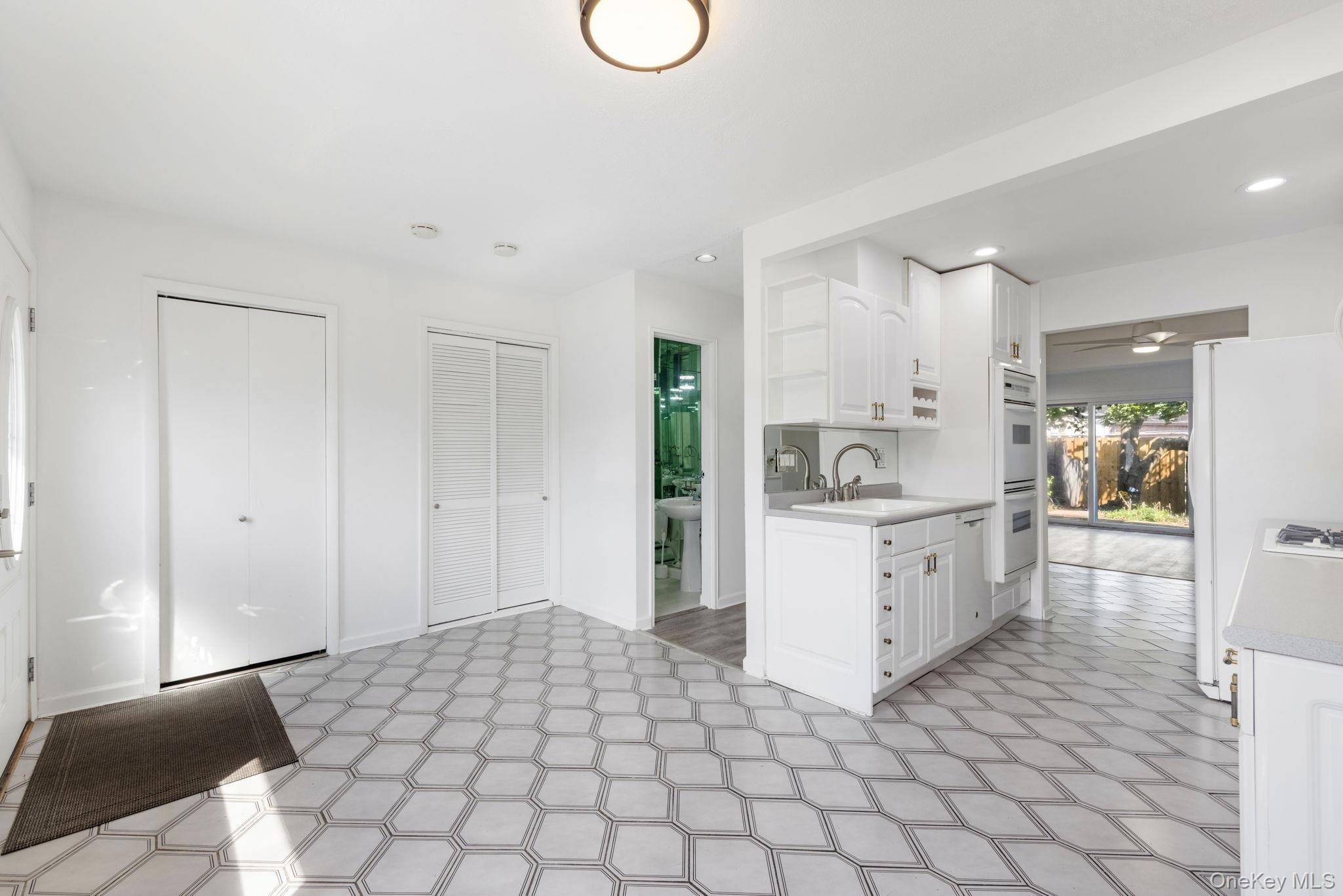 Single Family Kennedy Drive Rockland County, NY 10993, MLS-1047630-7