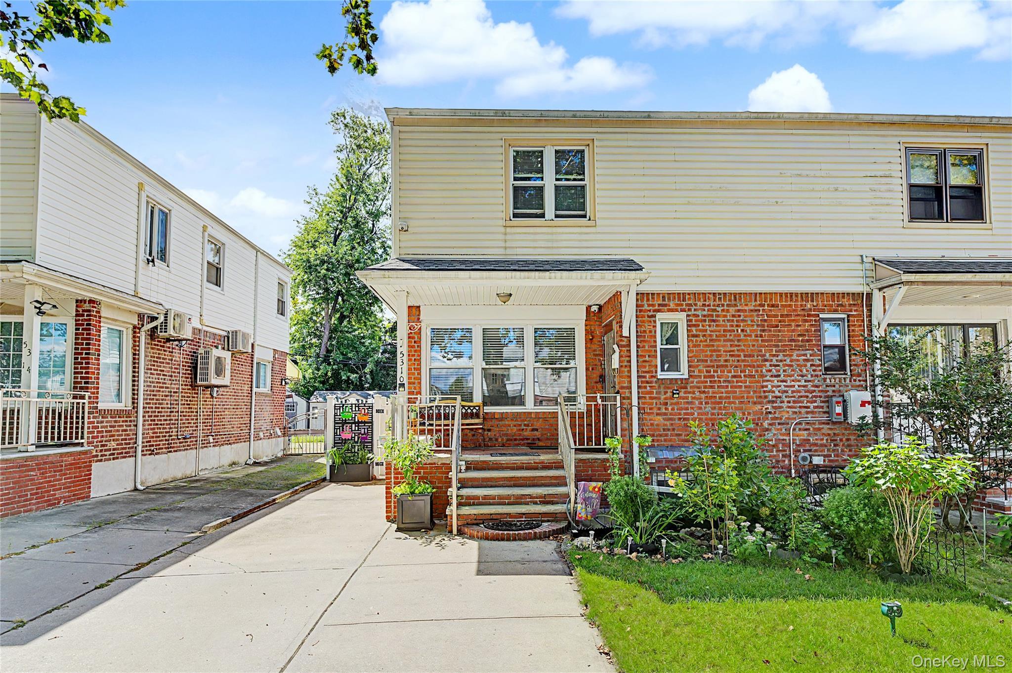 Single Family 206th Street Queens, NY 11364, MLS-1047634-10