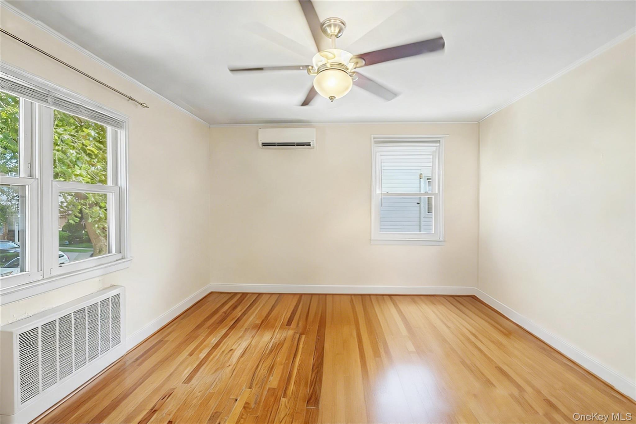 Single Family 206th Street Queens, NY 11364, MLS-1047634-16