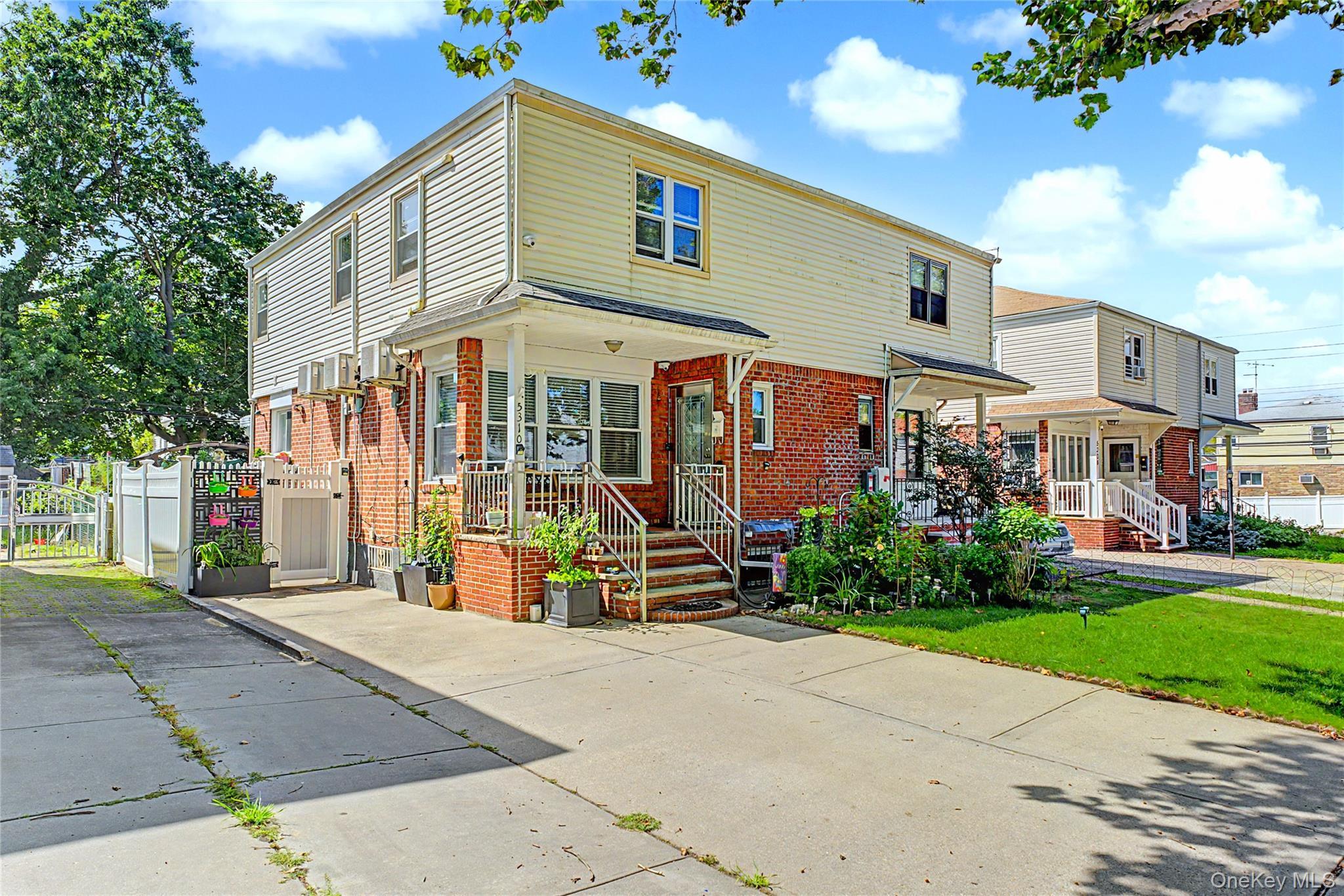 Single Family 206th Street Queens, NY 11364, MLS-1047634-2