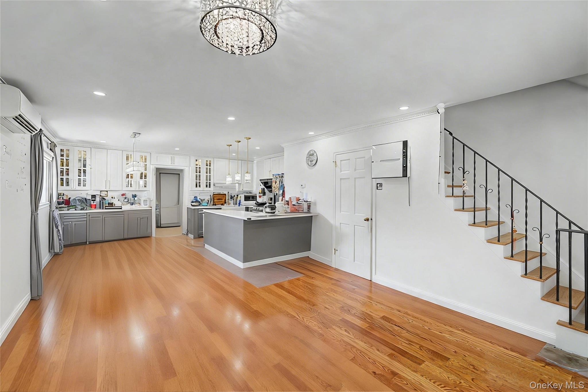 Single Family 206th Street Queens, NY 11364, MLS-1047634-7