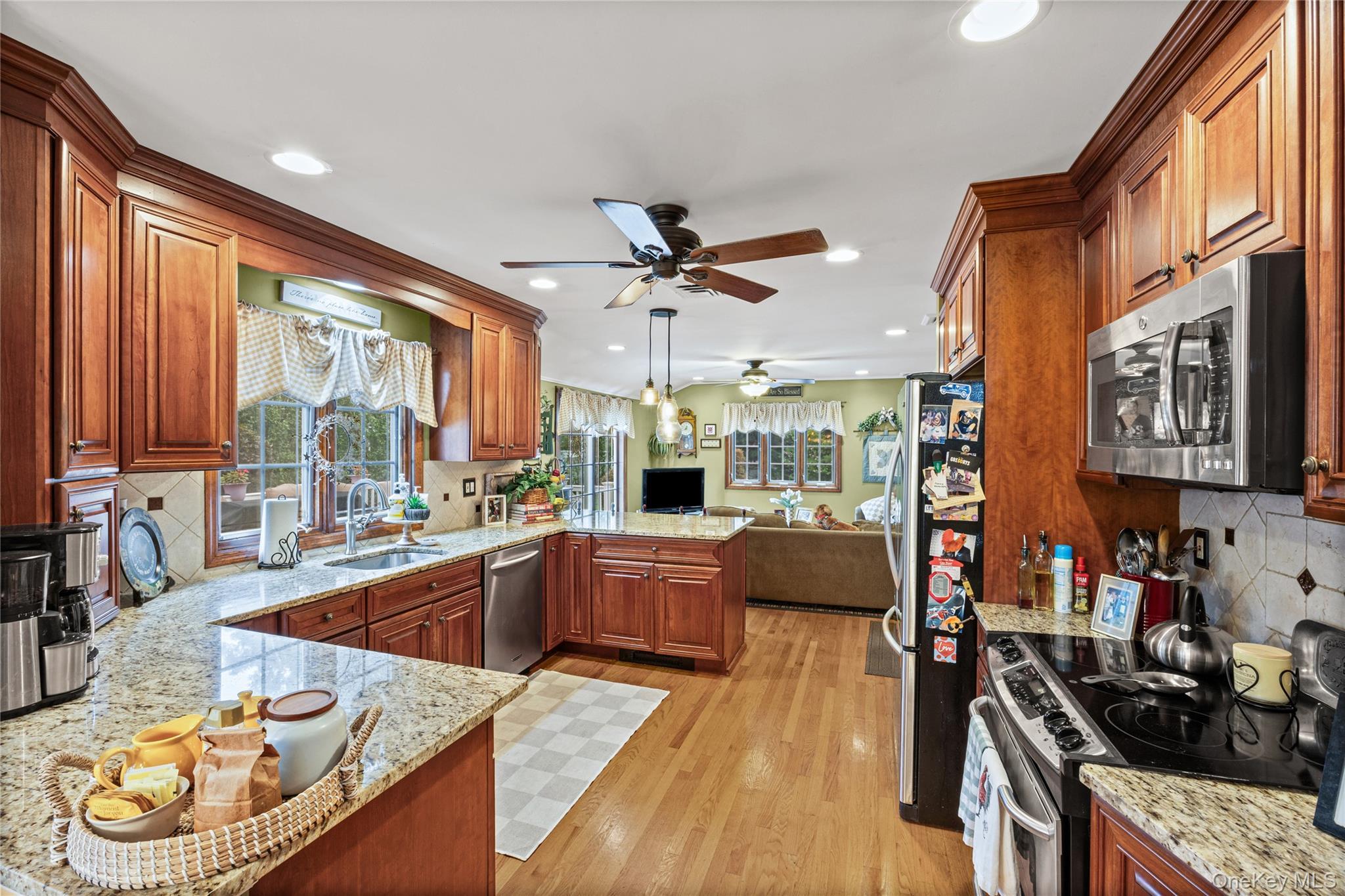 Single Family Broadway Suffolk County, NY 11787, MLS-1047638-19