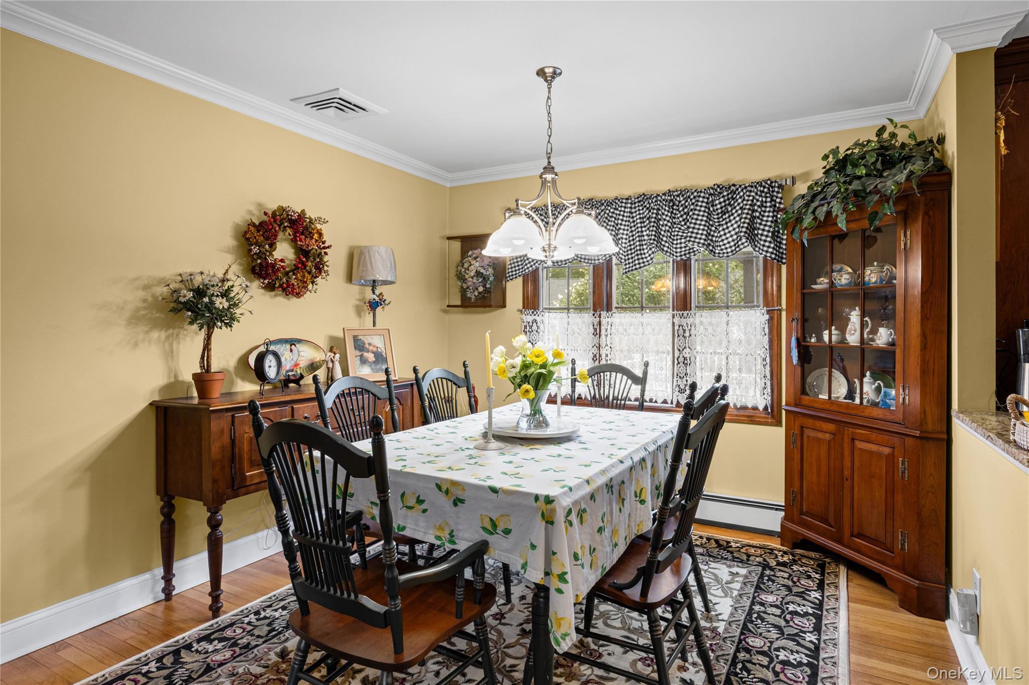 Single Family Broadway Suffolk County, NY 11787, MLS-1047638-23