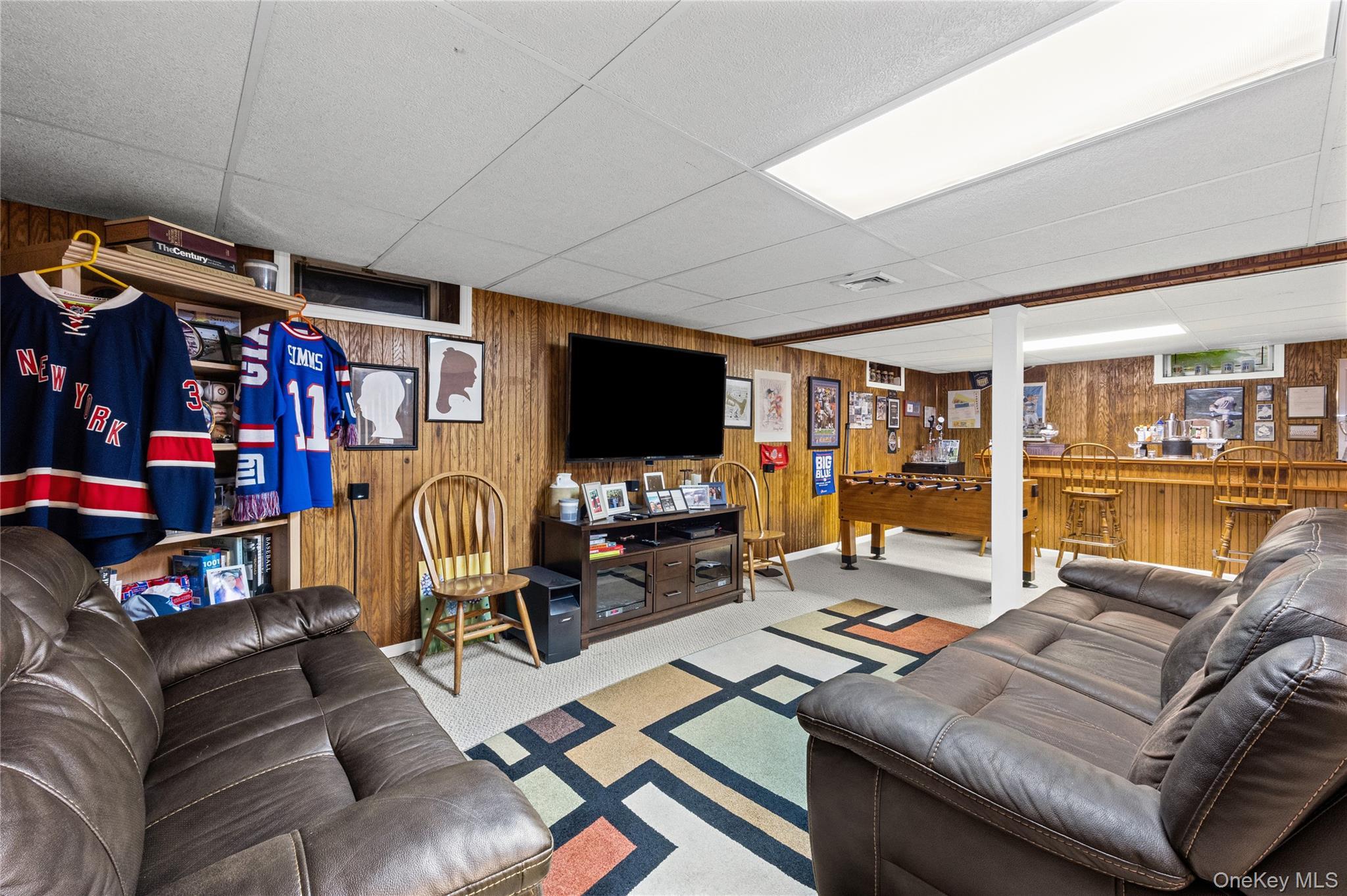 Single Family Broadway Suffolk County, NY 11787, MLS-1047638-38