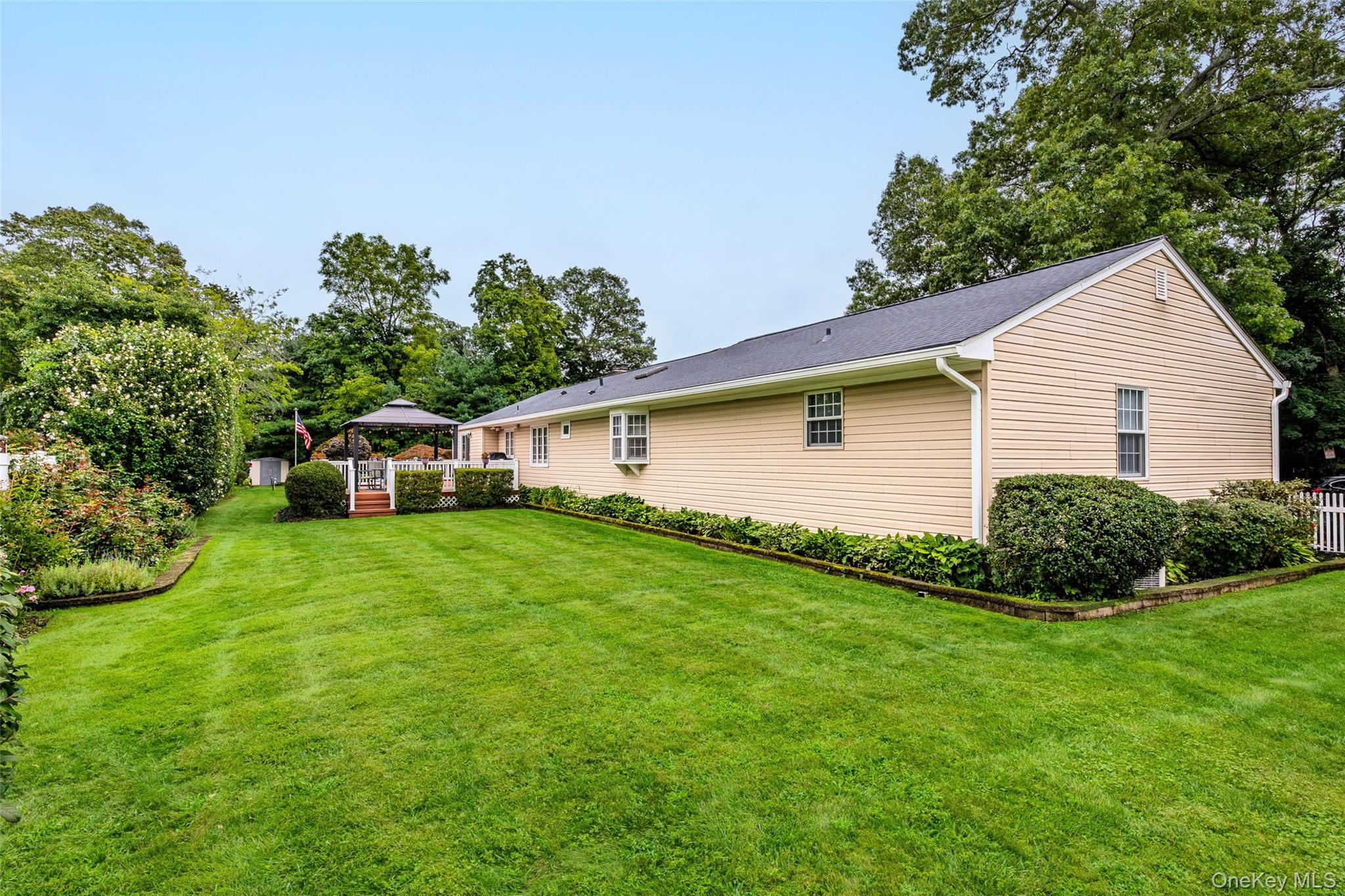 Single Family Broadway Suffolk County, NY 11787, MLS-1047638-5