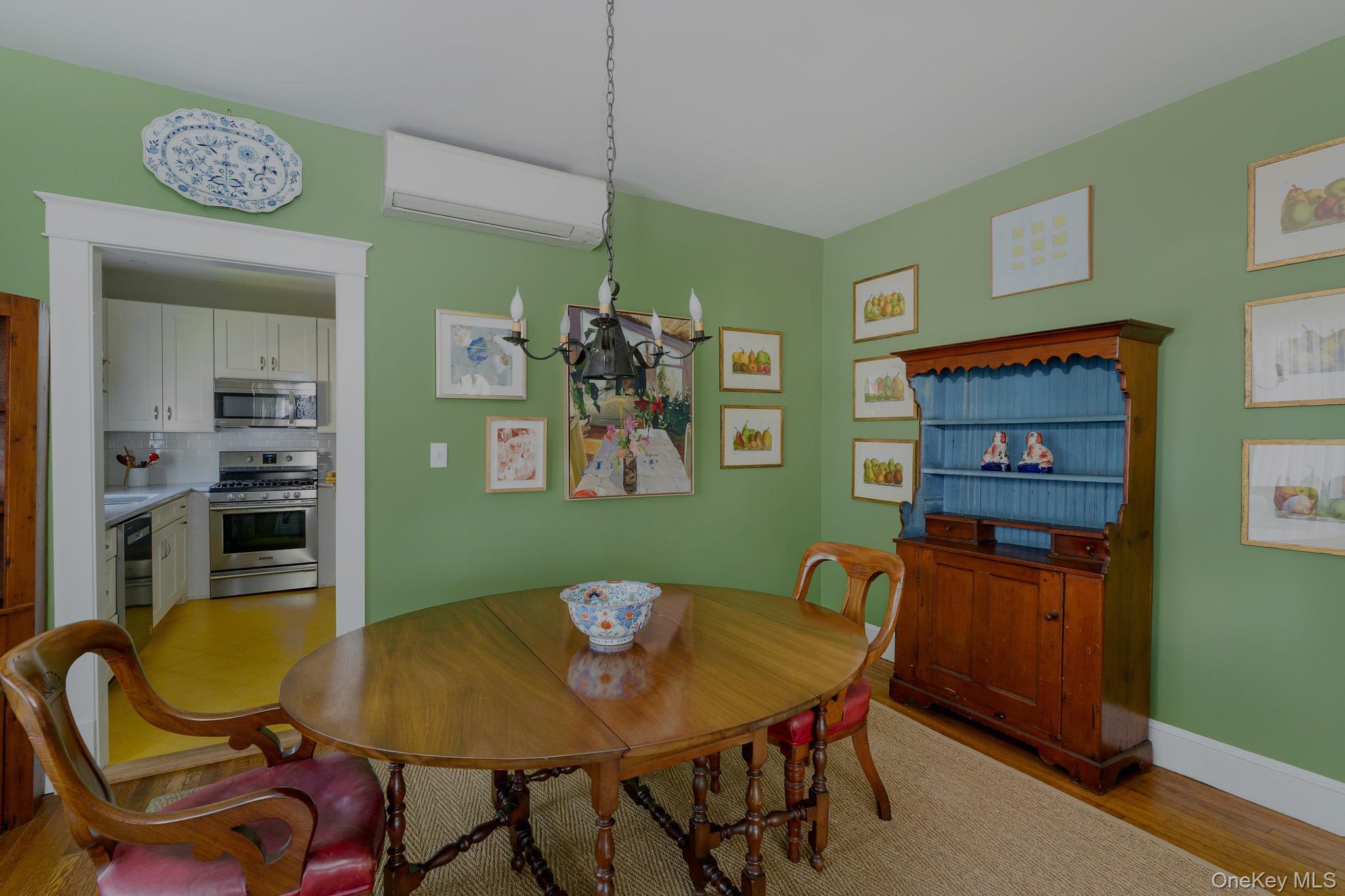 Single Family Janis Street  Columbia County, NY 12534, MLS-1047640-8