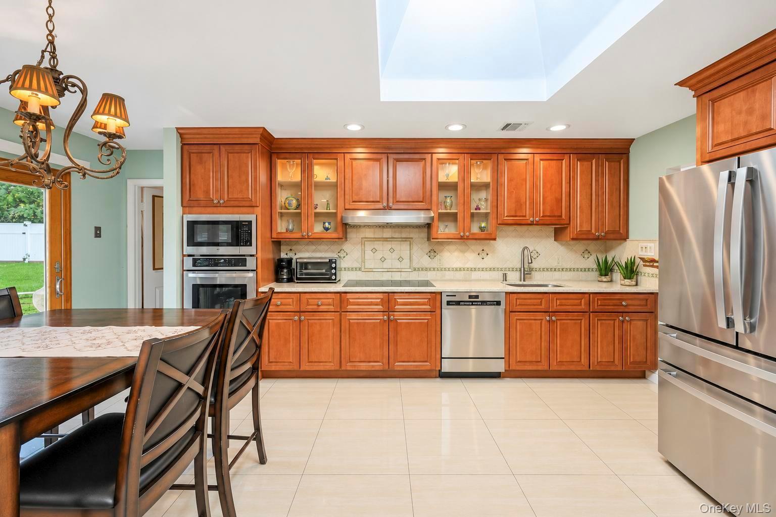 Single Family Pimlico Drive Suffolk County, NY 11725, MLS-1047641-11