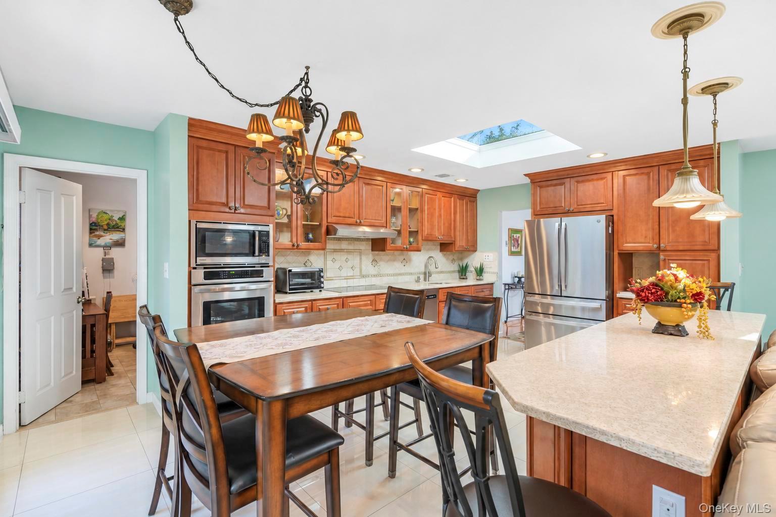 Single Family Pimlico Drive Suffolk County, NY 11725, MLS-1047641-13