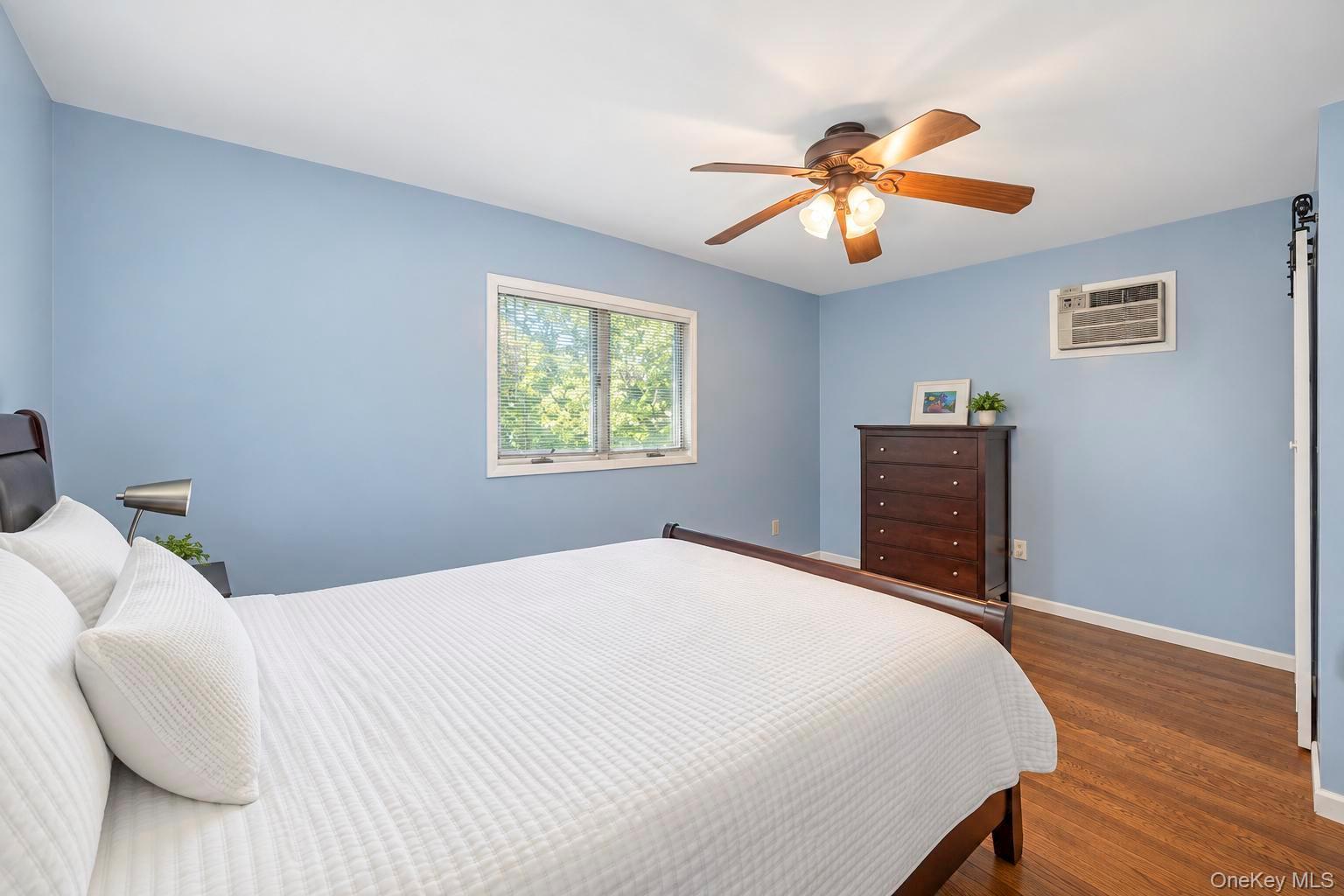 Single Family Pimlico Drive Suffolk County, NY 11725, MLS-1047641-22