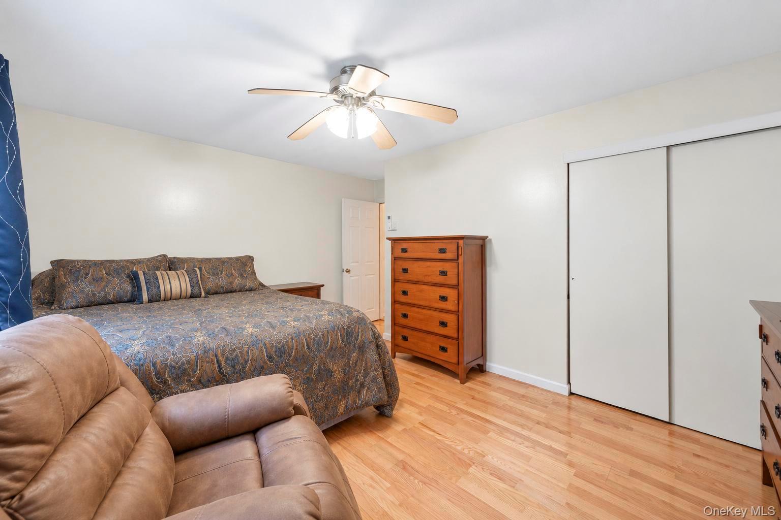 Single Family Pimlico Drive Suffolk County, NY 11725, MLS-1047641-27