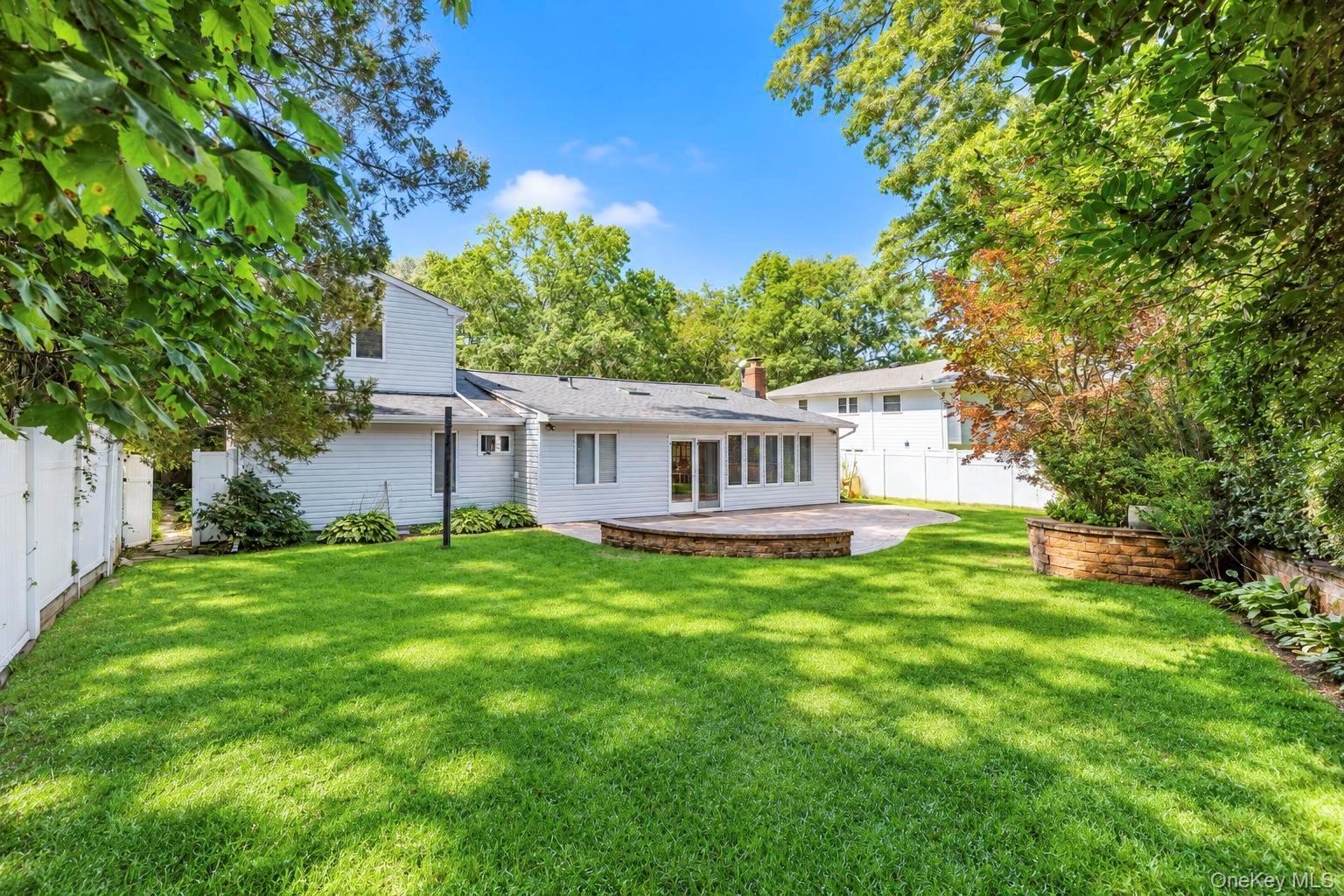 Single Family Pimlico Drive Suffolk County, NY 11725, MLS-1047641-38