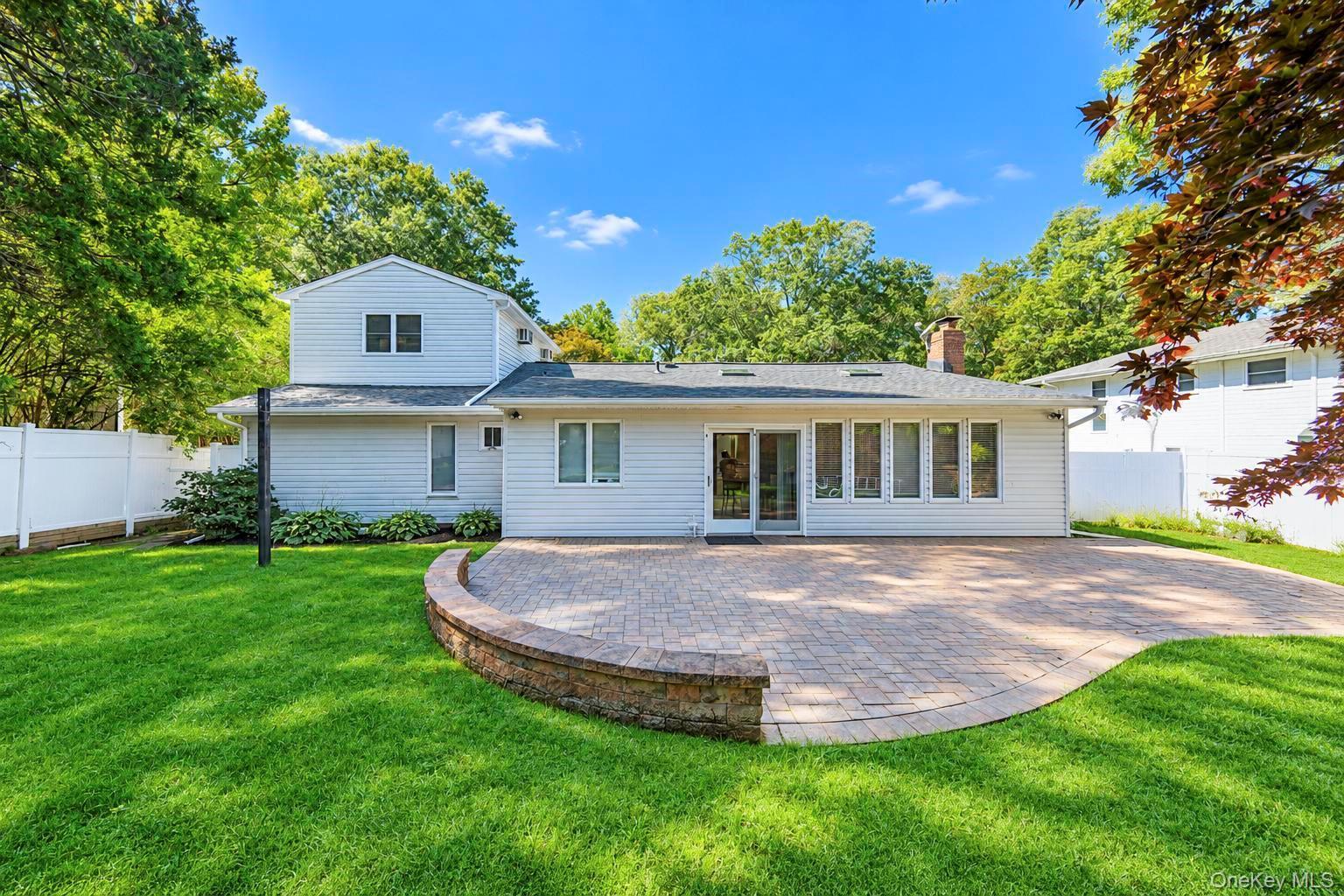 Single Family Pimlico Drive Suffolk County, NY 11725, MLS-1047641-39