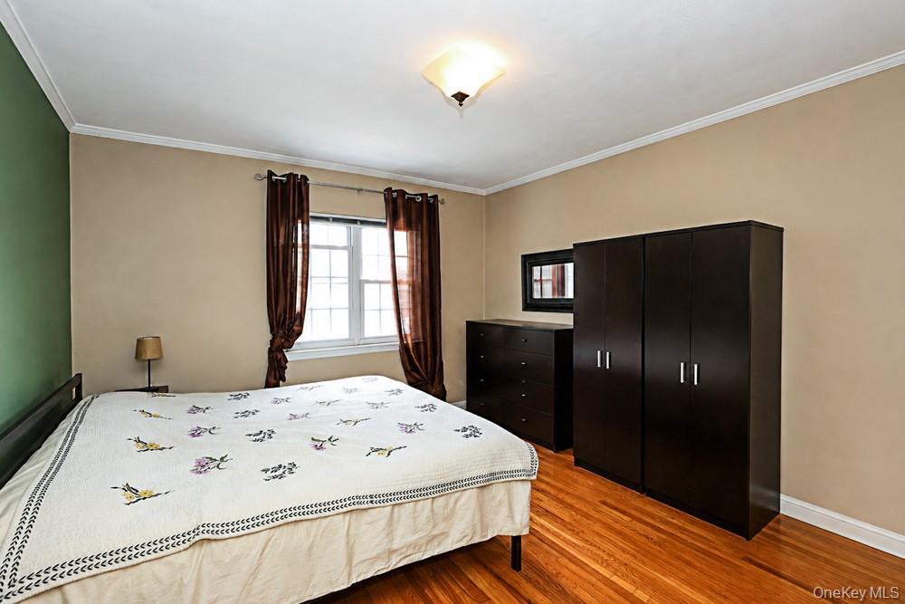 Single Family 36th Avenue  Queens, NY 11106, MLS-1047648-15