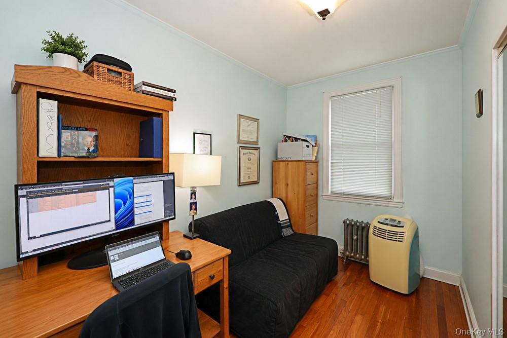 Single Family 36th Avenue  Queens, NY 11106, MLS-1047648-17