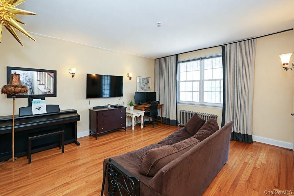 Single Family 36th Avenue  Queens, NY 11106, MLS-1047648-6