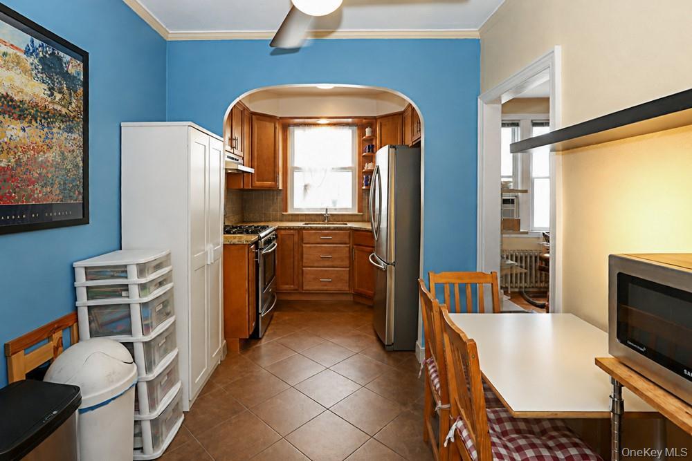 Single Family 36th Avenue  Queens, NY 11106, MLS-1047648-9