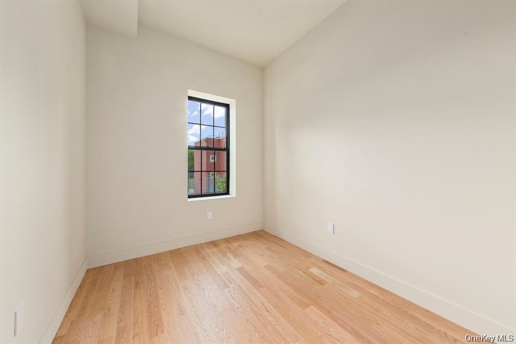 Single Family Irving Avenue Brooklyn, NY 11237, MLS-1047669-31