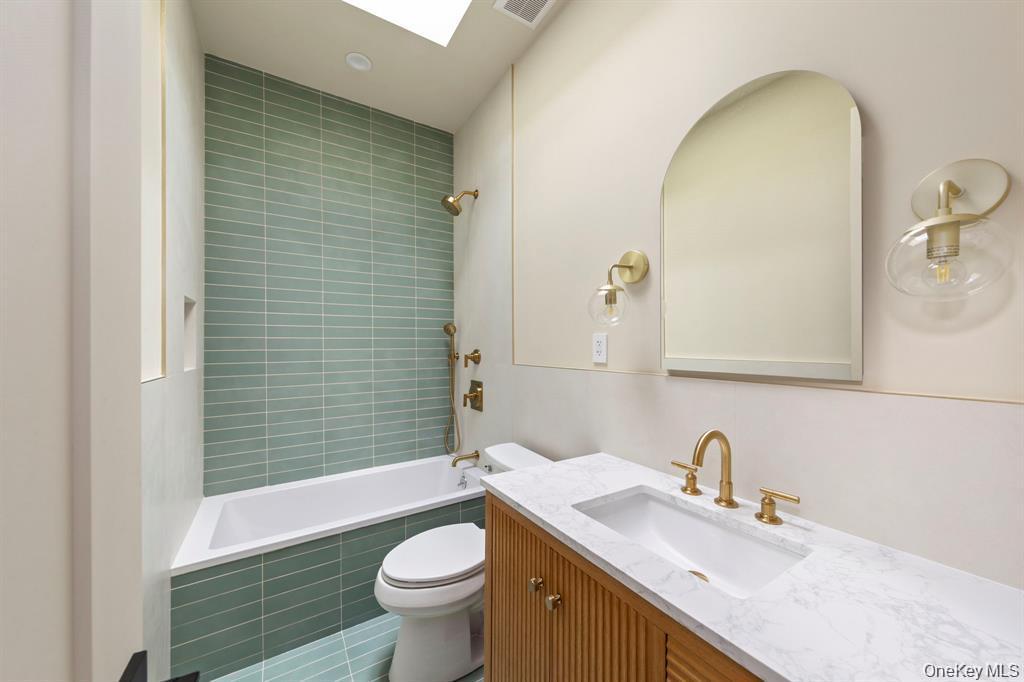 Single Family Irving Avenue Brooklyn, NY 11237, MLS-1047669-33