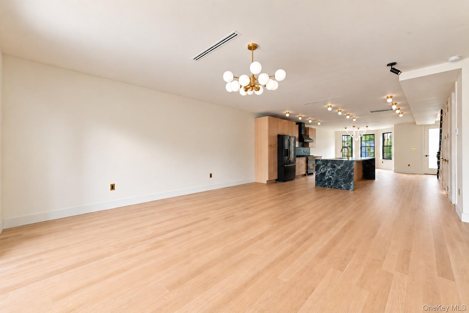Single Family Irving Avenue Brooklyn, NY 11237, MLS-1047669-8